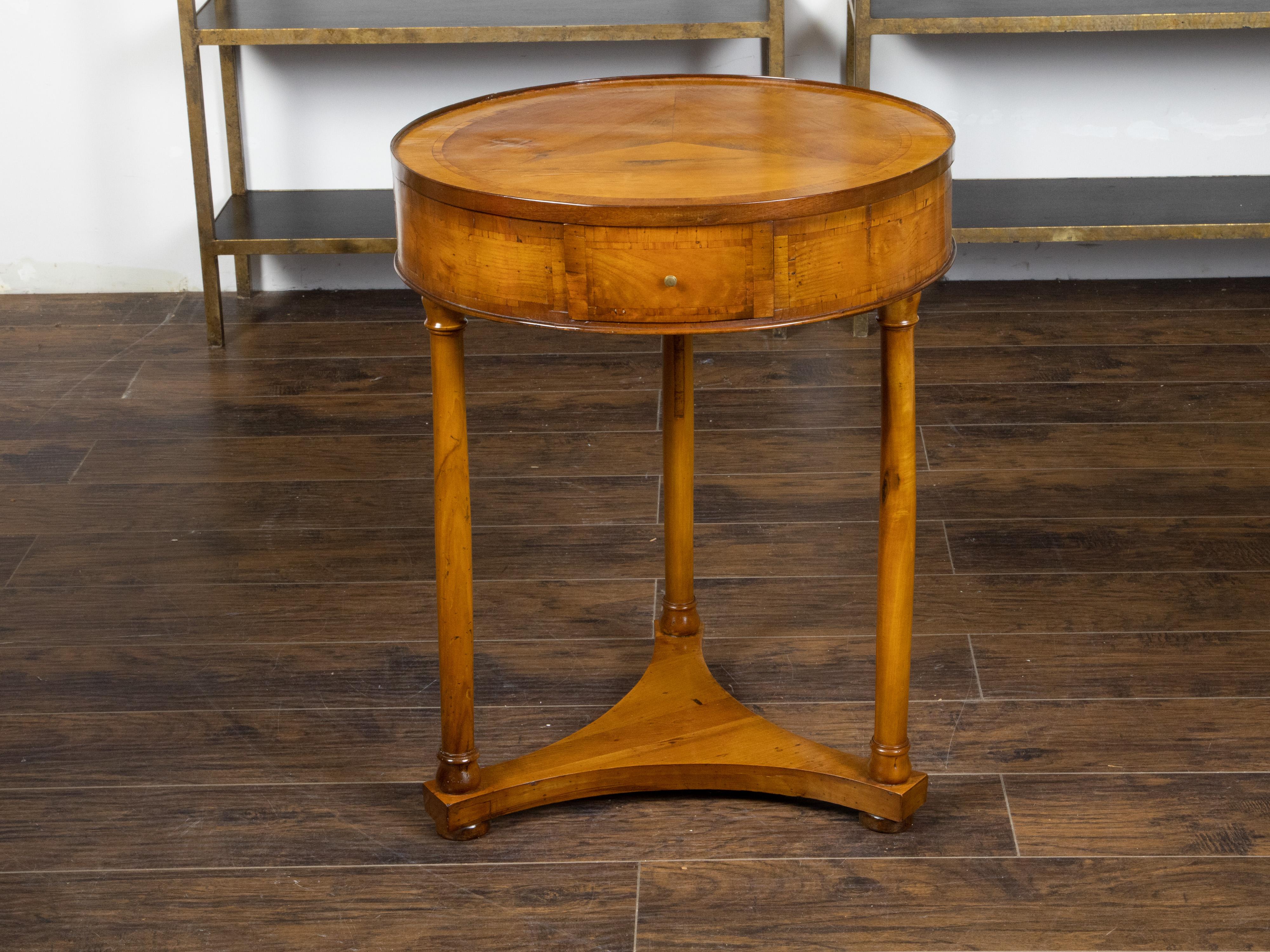 Austrian Biedermeier Period 1840s Table with Round Top, Three Drawers and Column Legs