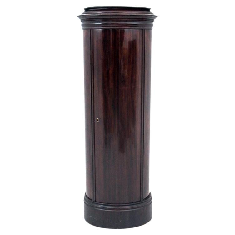 Commode à colonnes Biedermeier, Europe du Nord, vers 1860.