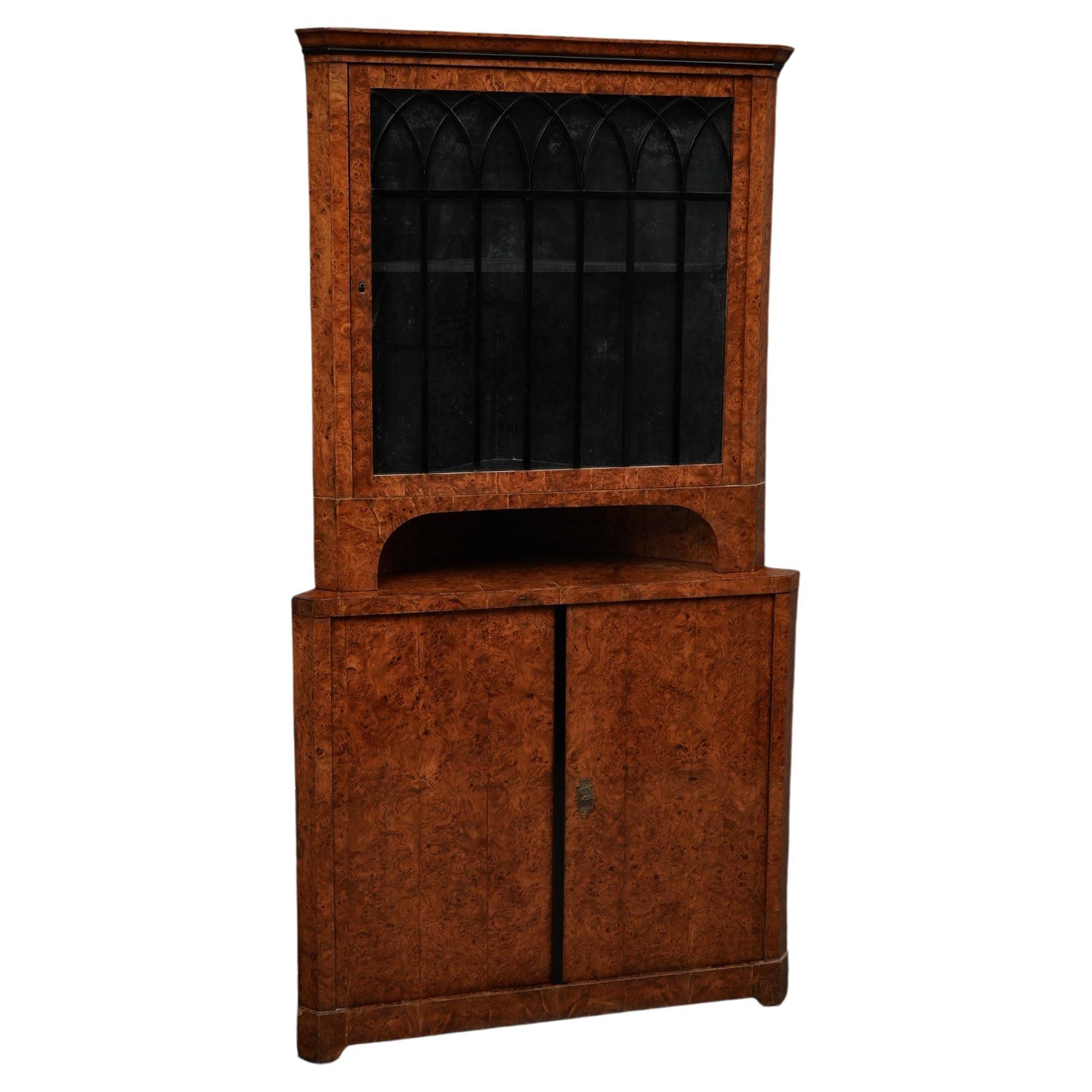 Biedermeier Poplar Briar Wood Austrian Corner Cabinet, 1820