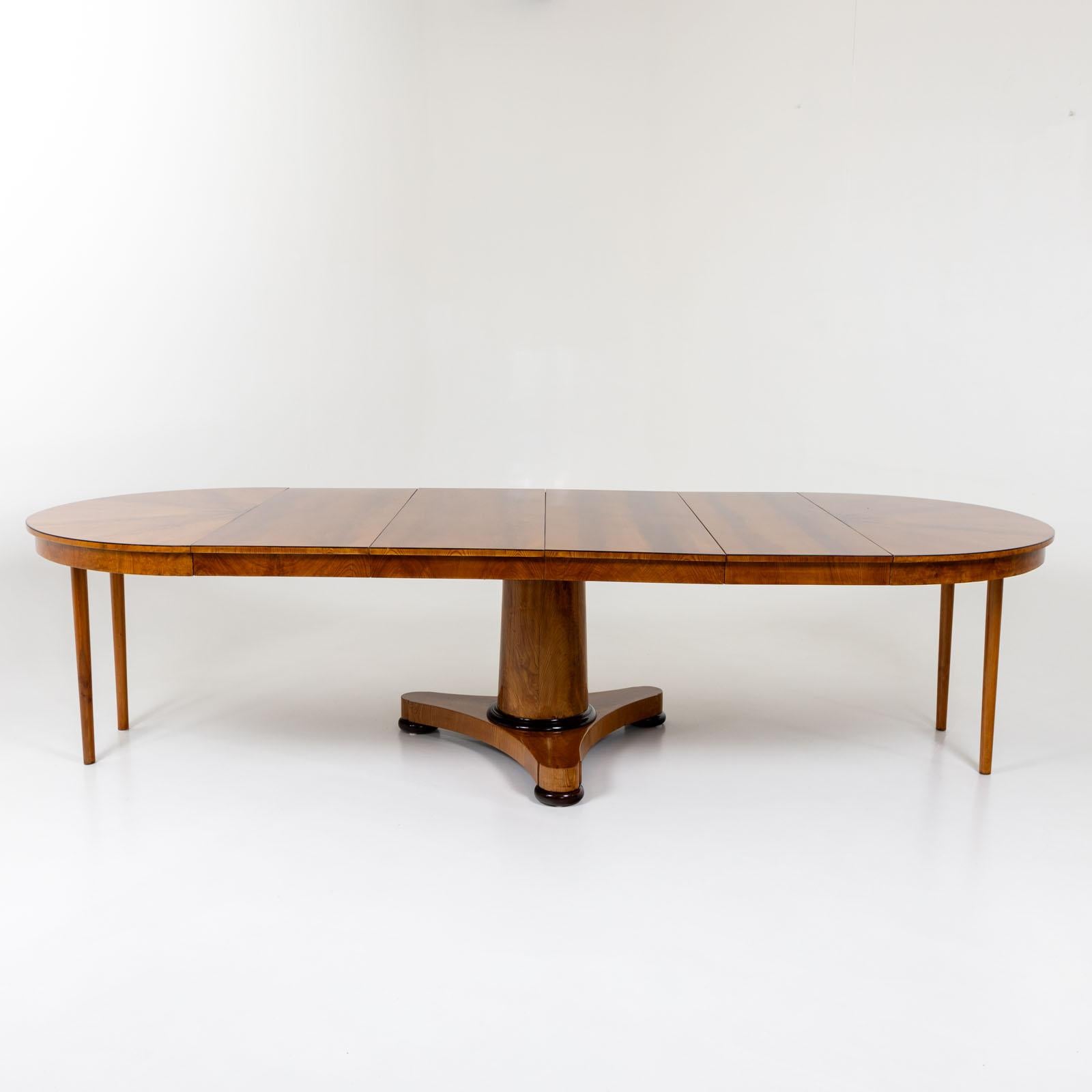 Biedermeier pull-out Dining Table in Ash, Germany, around 1820 For Sale 1