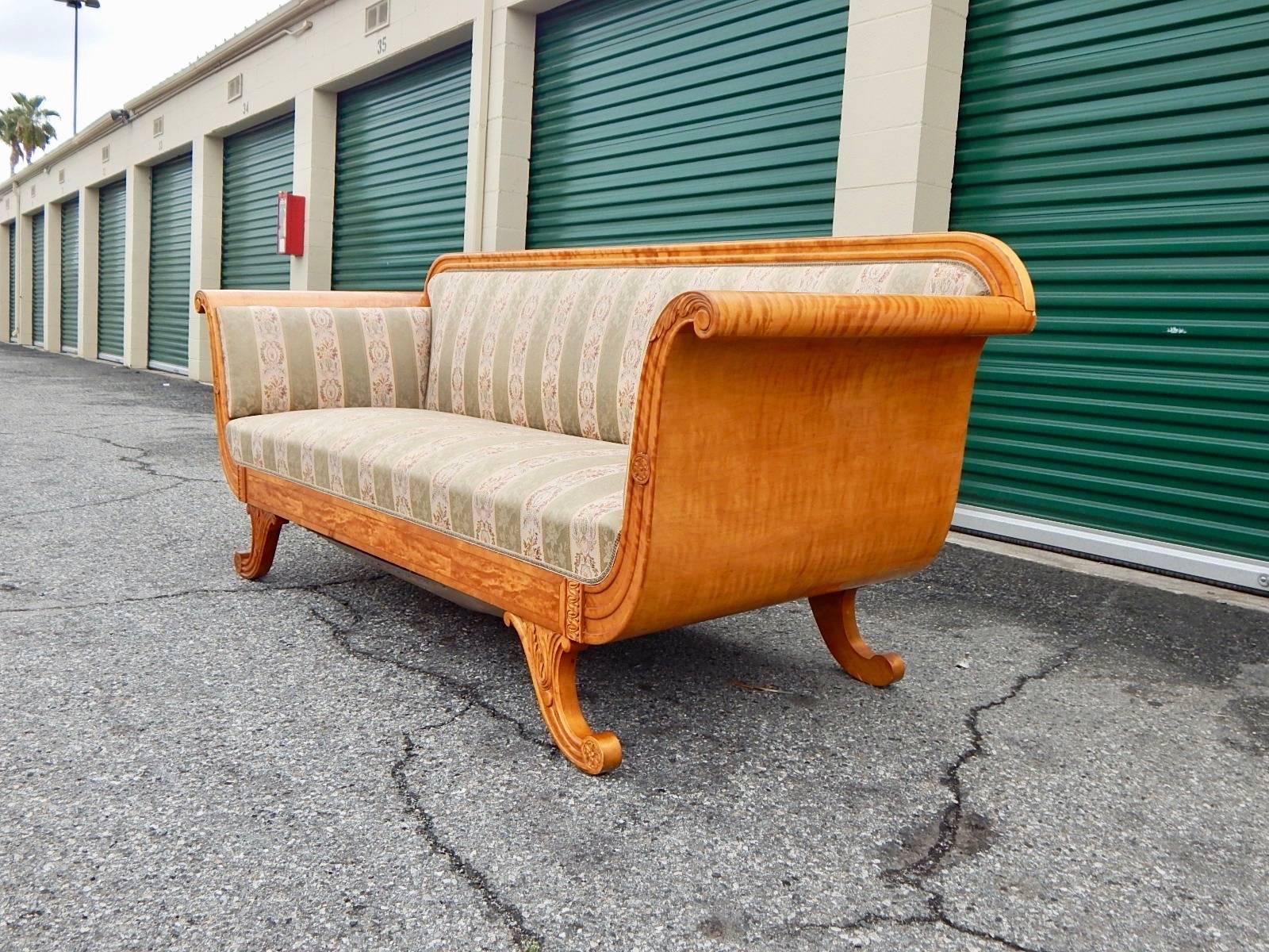 Early 20th Century Biedermeier Revival Sofa with Panelled Sides in Golden Birch, Sweden, 1920s For Sale