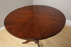 Biedermeier Round Table in Oak, circa 1840