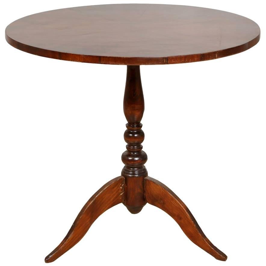 Biedermeier Round Table in Oak, circa 1840 For Sale
