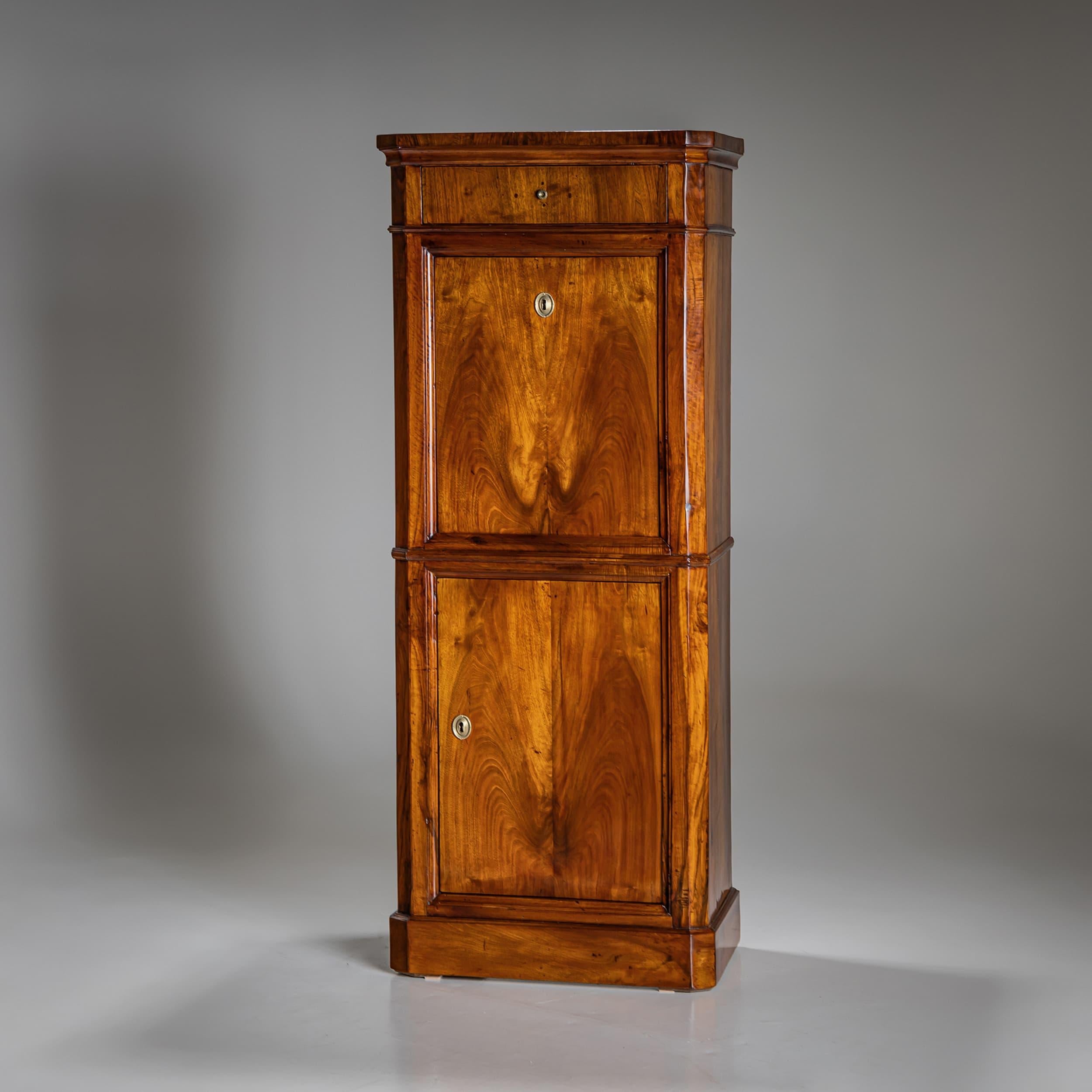 Biedermeier Tresorkabinett, frühes 19. Jahrhundert (Eisen)