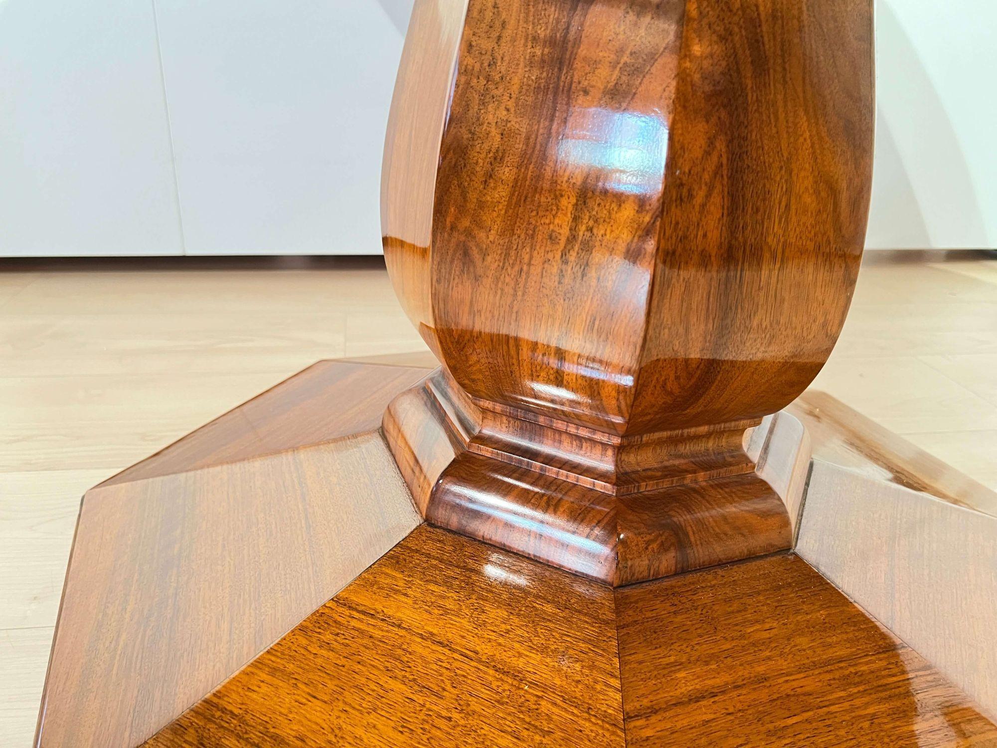 Biedermeier Saloon Table, Walnut with Maple Inlay, South Germany, 19th C 4