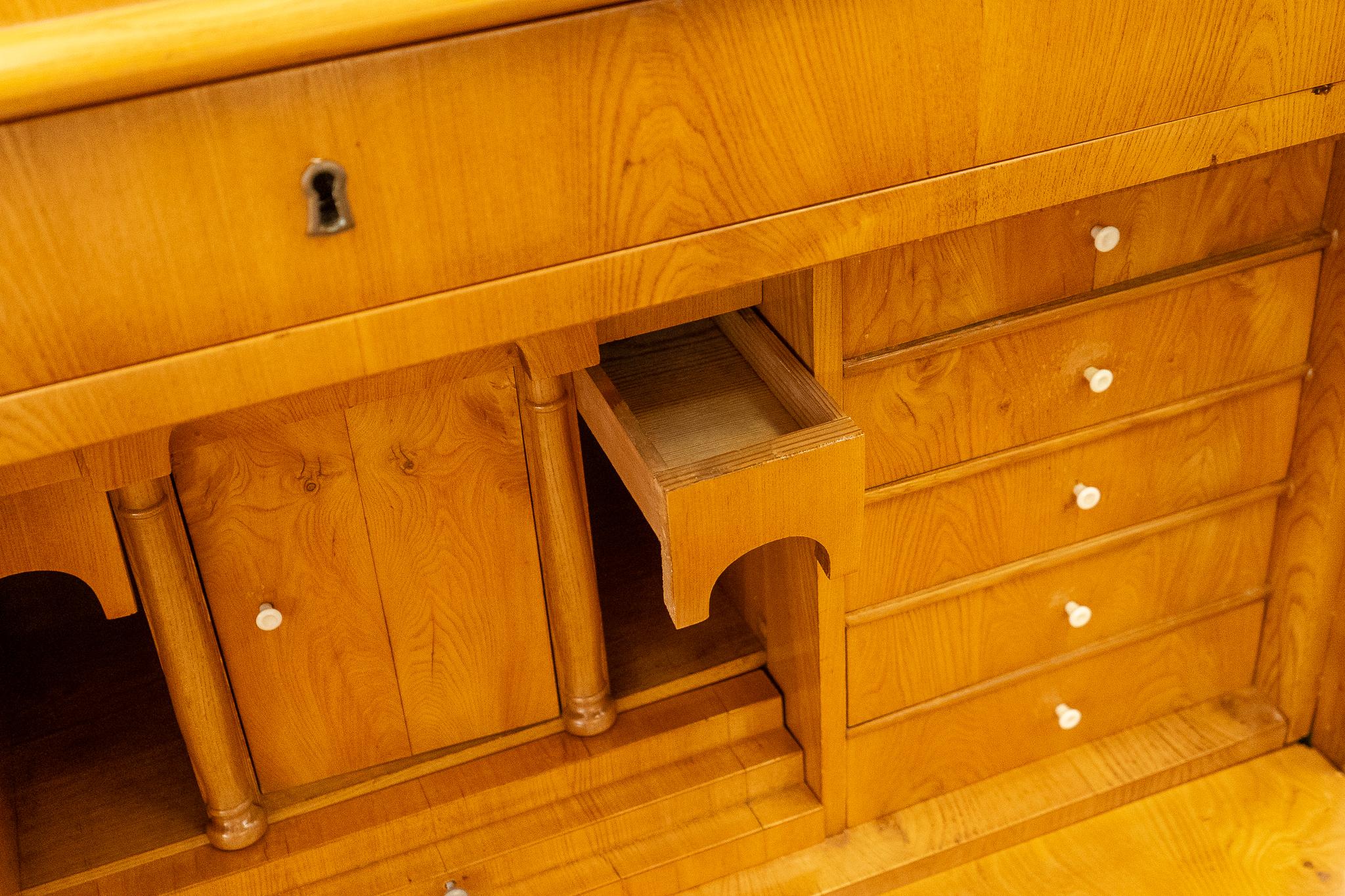Biedermeier Secretaire en vente 6