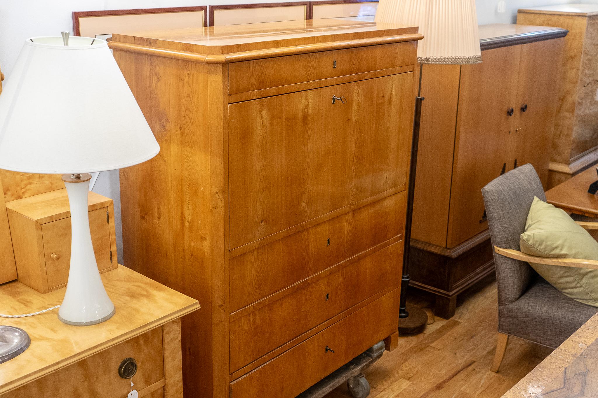 Biedermeier Secretaire en vente 9