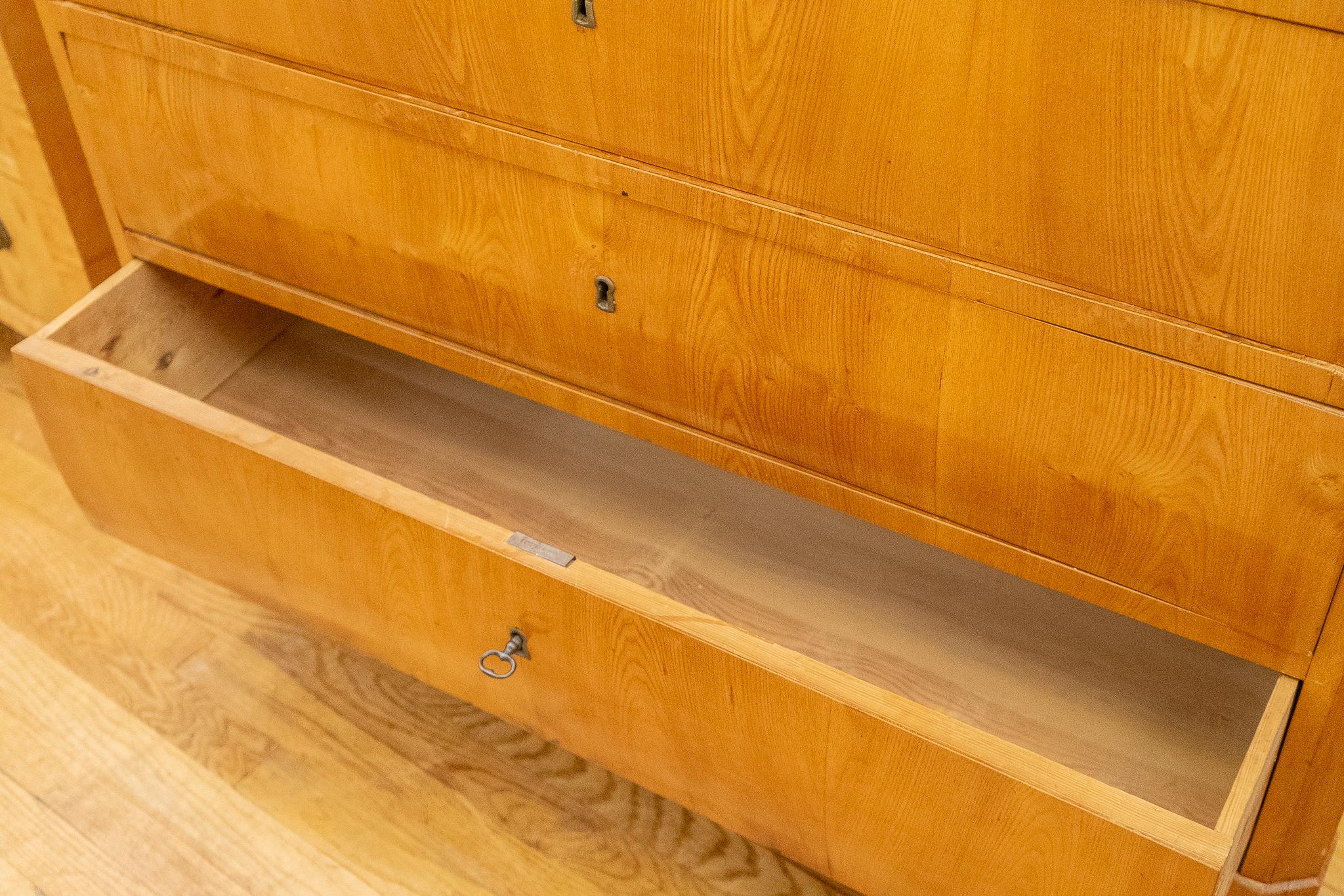 Biedermeier Secretaire en vente 1