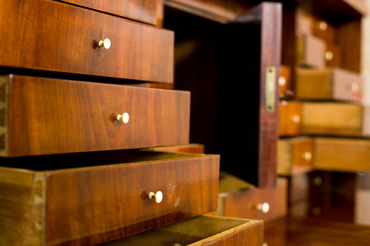 Secretaire Biedermeier de la 2ª mitad del siglo XIX en venta 2