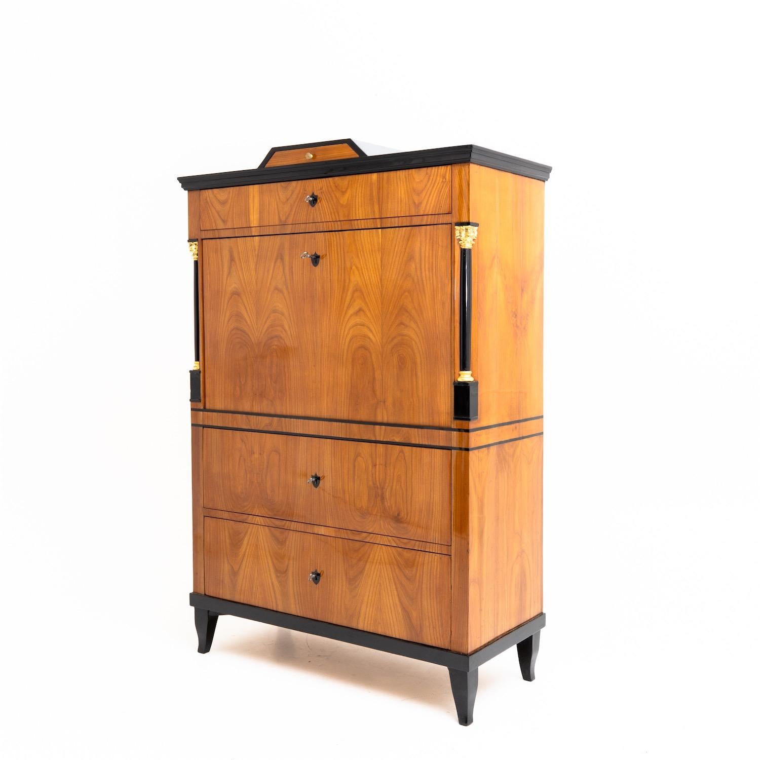 Biedermeier Secretaire, Probably Franconian, circa 1820 In Good Condition In Greding, DE