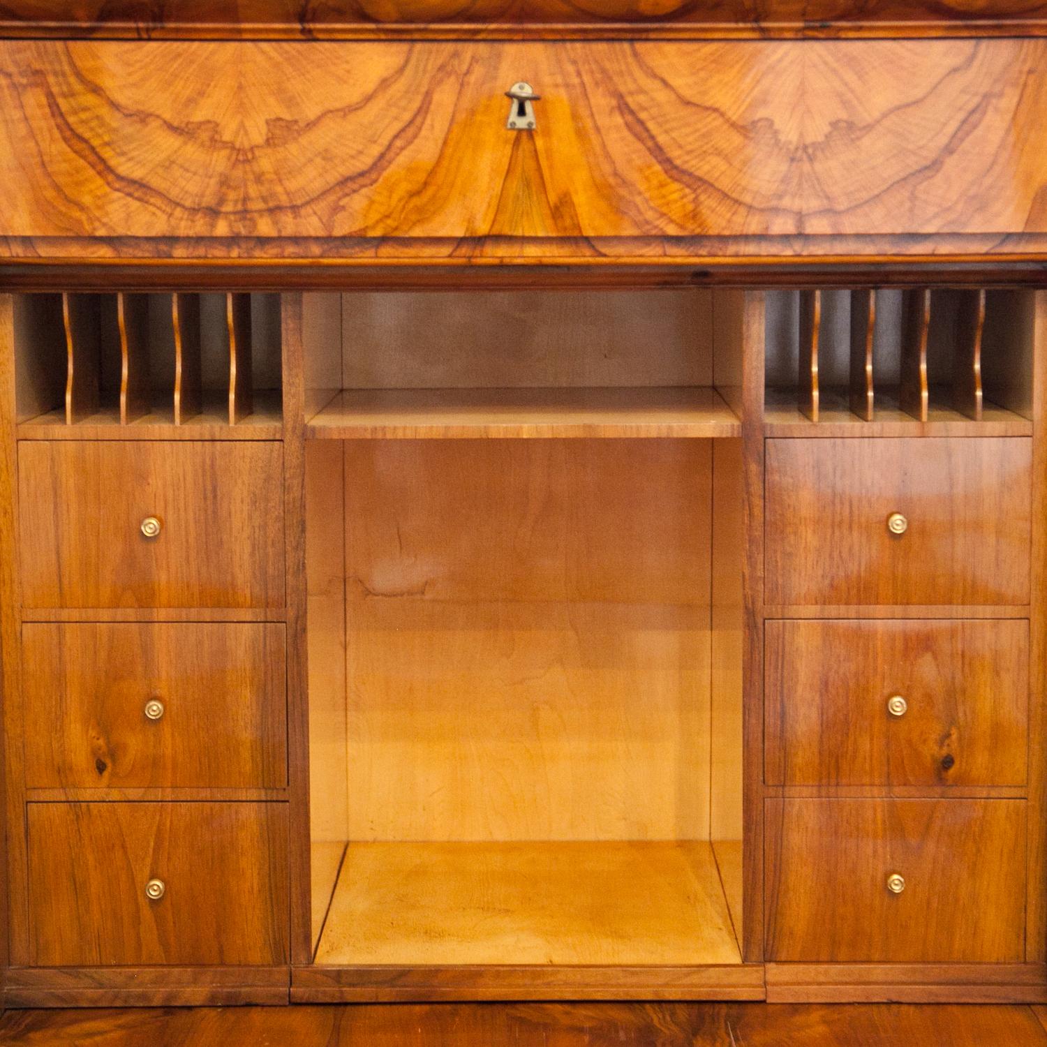 Biedermeier Secretaire, Southern Germany, circa 1820-1825 im Zustand „Gut“ in Greding, DE