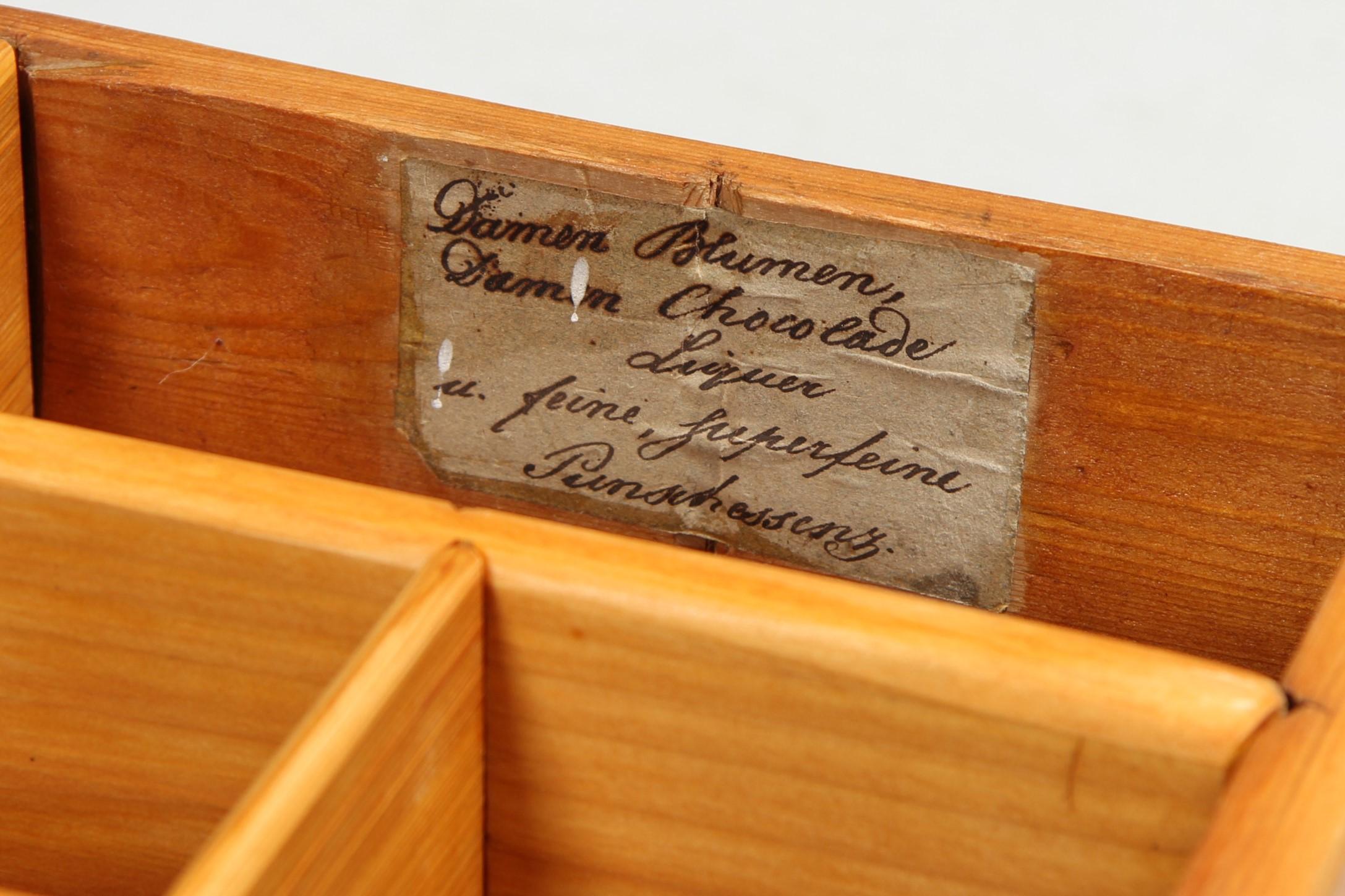Biedermeier Secretaire with Hidden Compartement, Walnut, Austria circa 1820 11