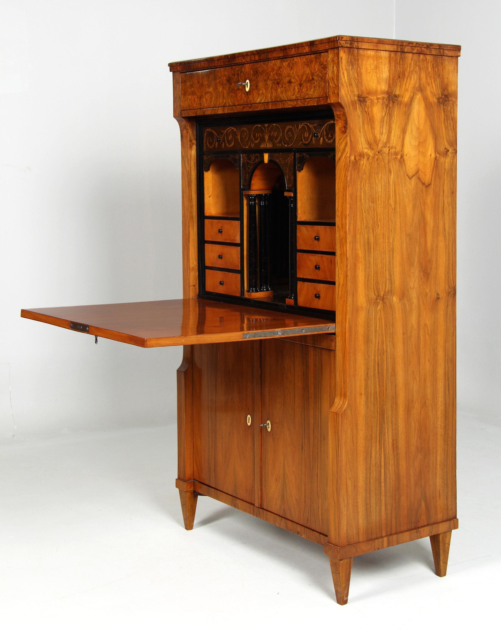 Biedermeier Secretaire with Hidden Compartement, Walnut, Austria circa 1820 12