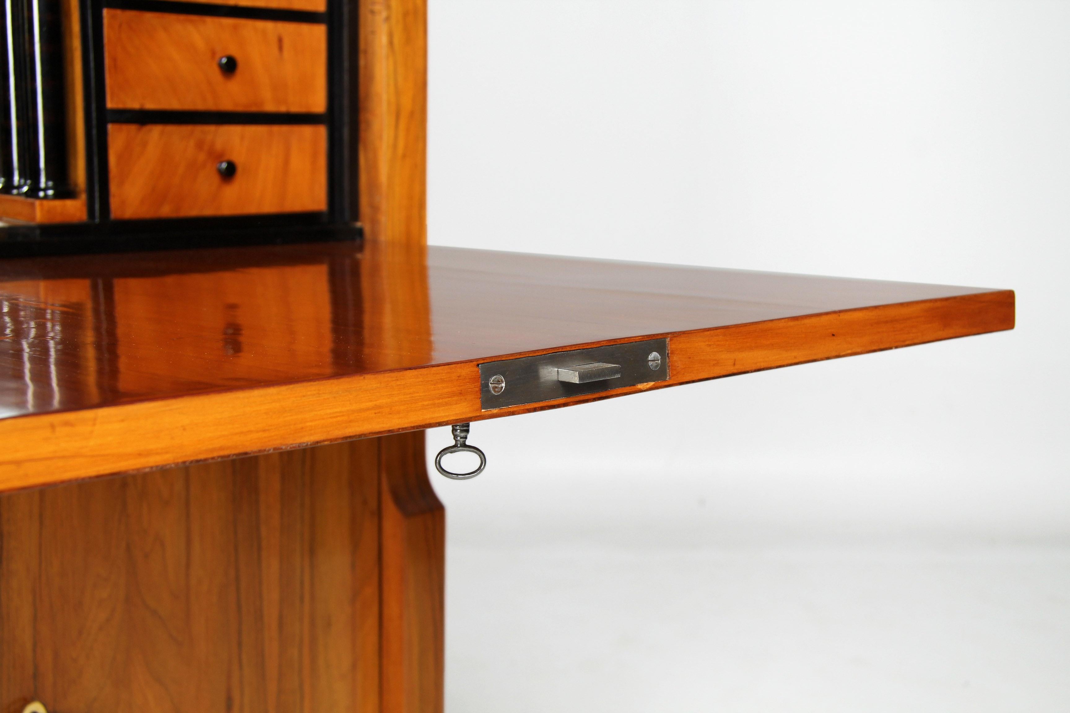 Biedermeier Secretaire with Hidden Compartement, Walnut, Austria circa 1820 13