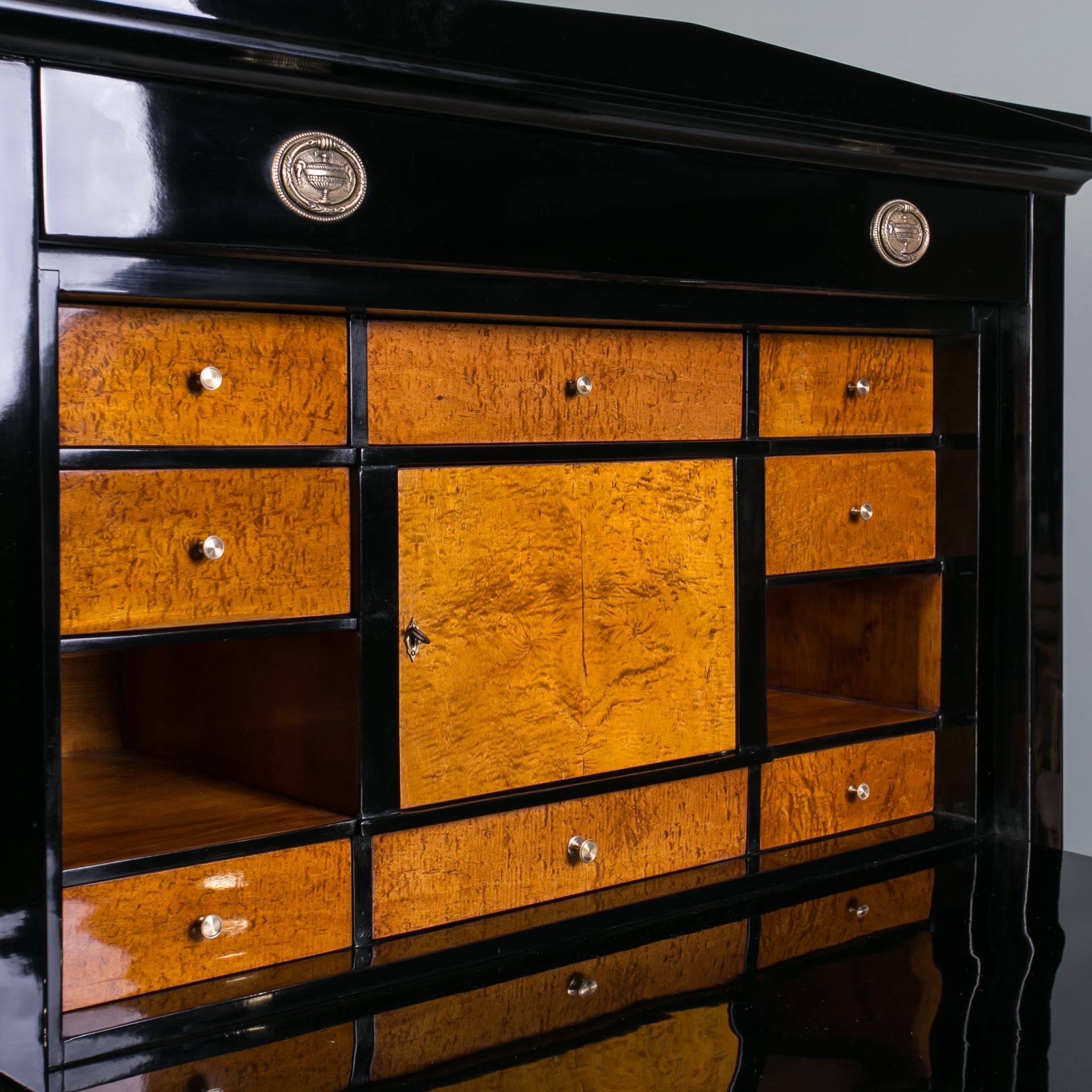 Biedermeier Secretary, Austria, 19th Century For Sale 6