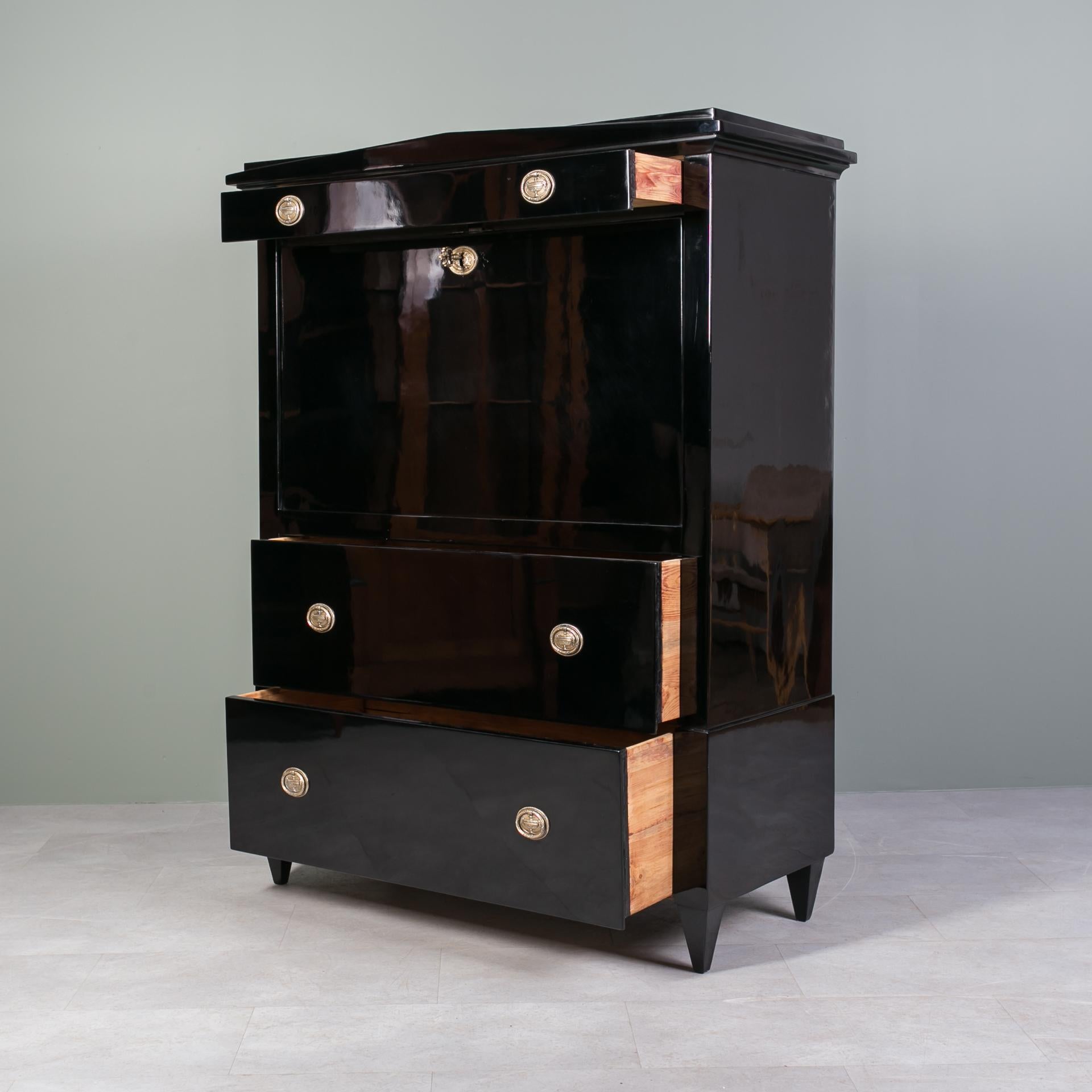 Biedermeier Secretary, Austria, 19th Century For Sale 1