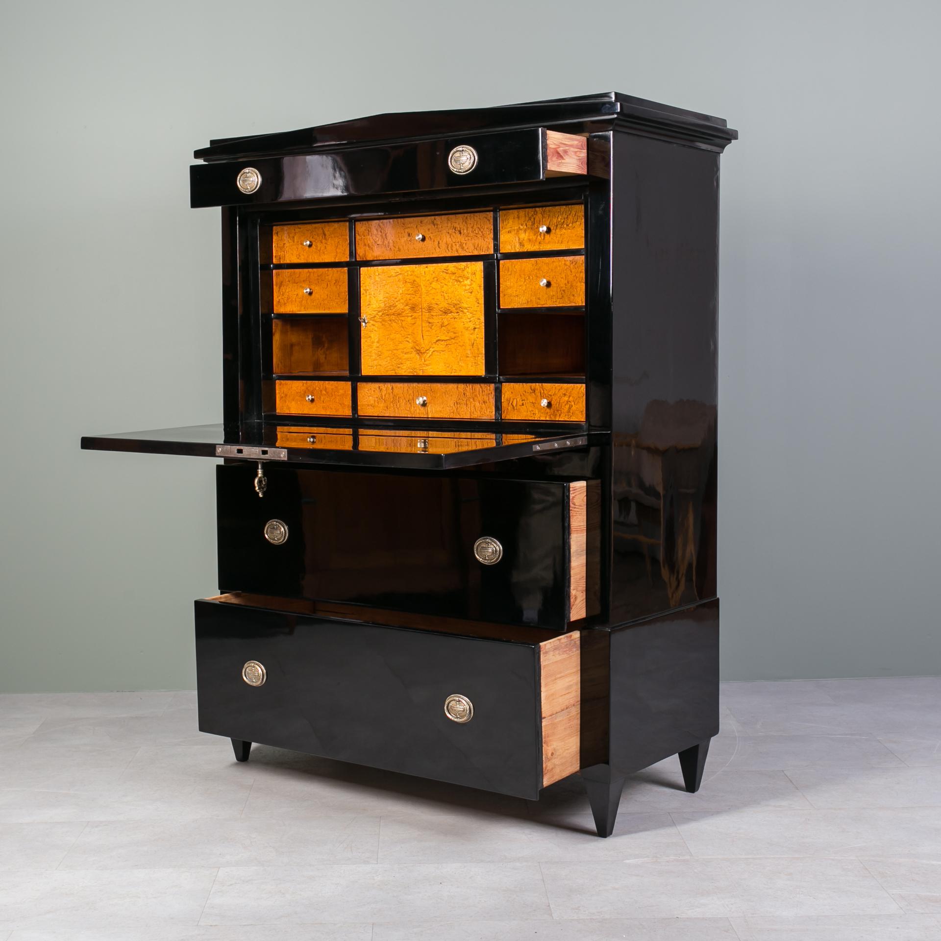 Biedermeier Secretary, Austria, 19th Century For Sale 2