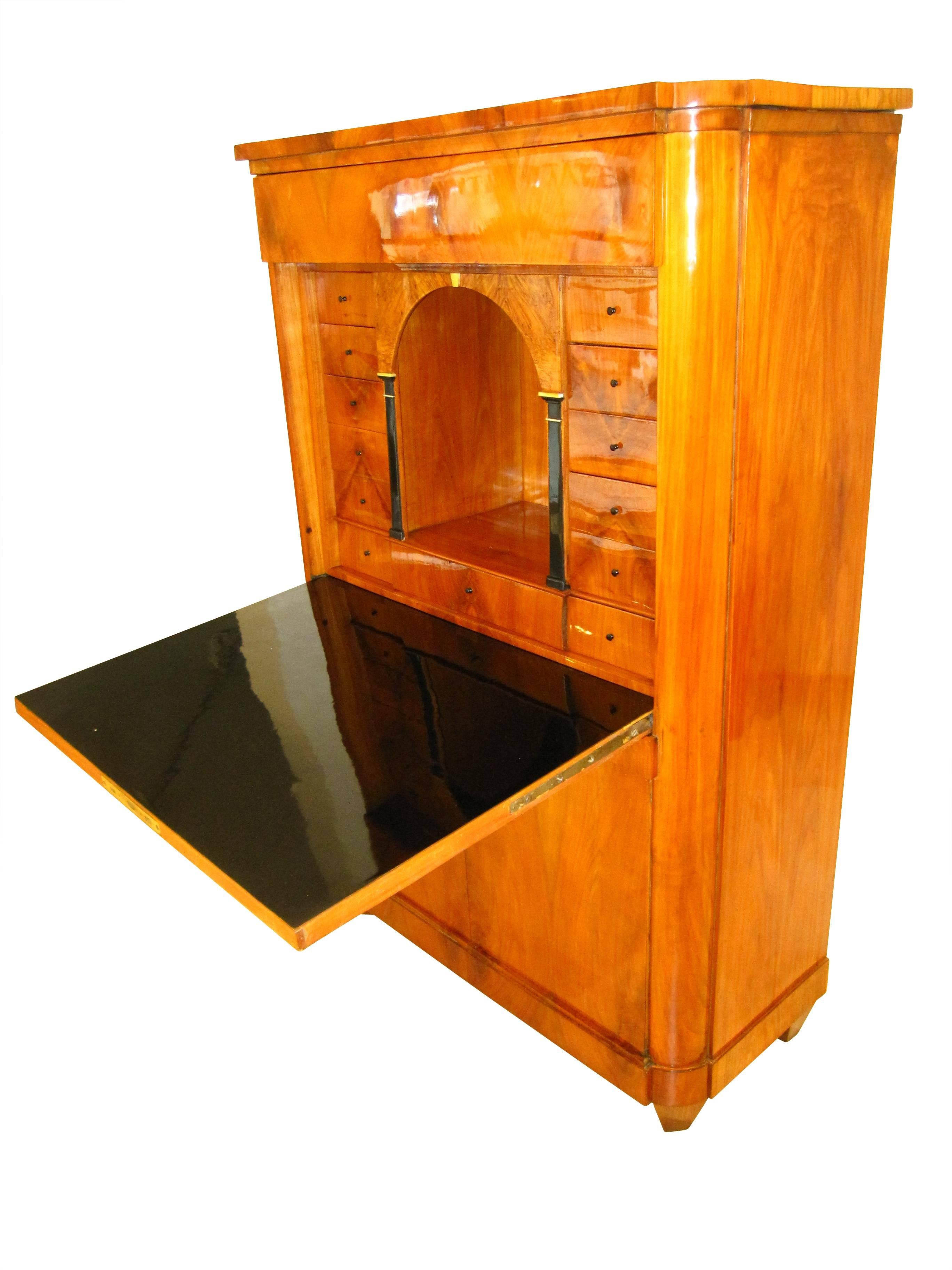 Biedermeier Secretary, Cherry Veneer, Germany circa 1825 In Good Condition In Regensburg, DE