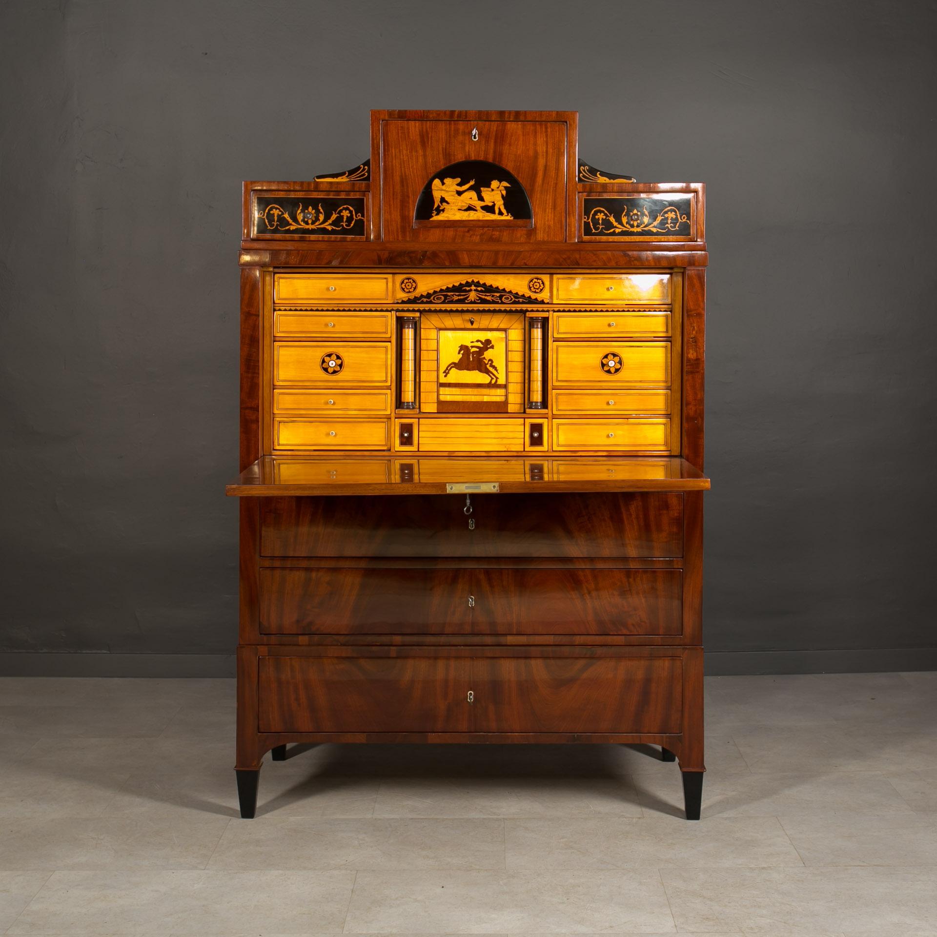 Biedermeier Secretary Desk, Austria, 19th Century In Good Condition For Sale In Wrocław, Poland