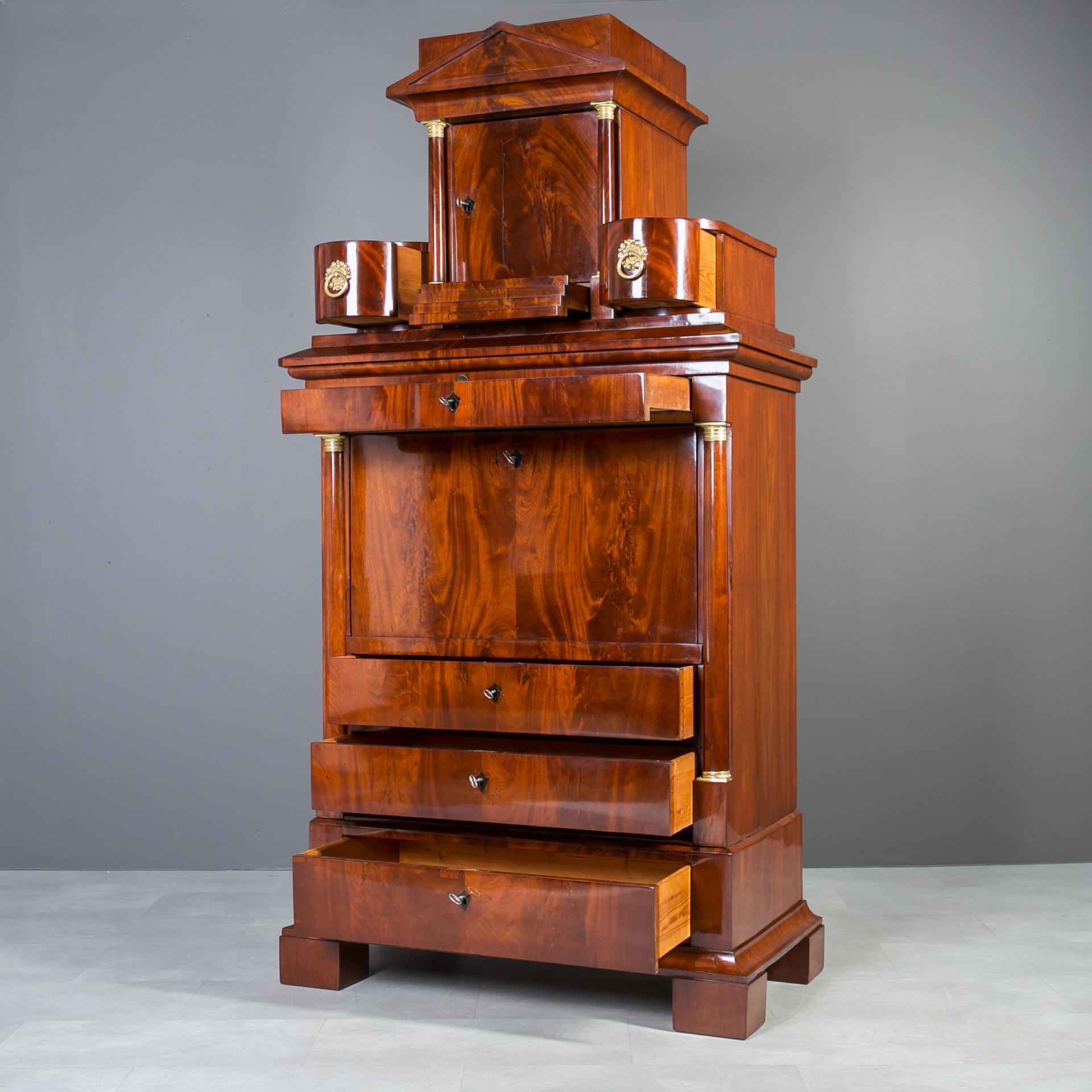 Biedermeier-Sekretärschreibtisch, Deutschland, 19. (19. Jahrhundert) im Angebot