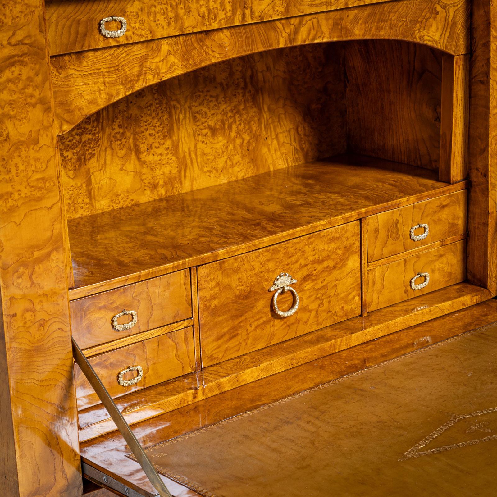 Scrivania Biedermeier, metà del XIX secolo in vendita 3