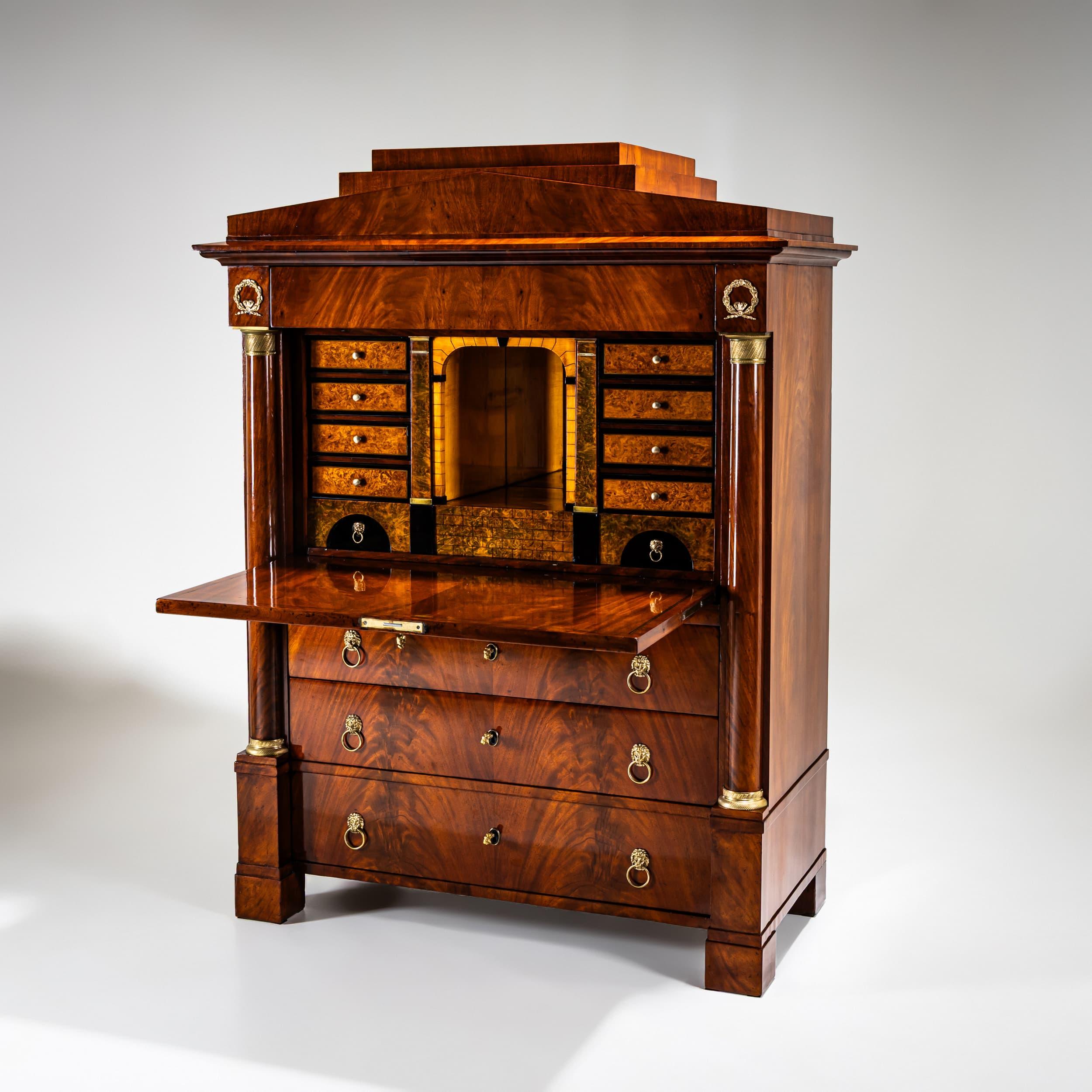 Segreteria Biedermeier, probabilmente Berlino, inizio XIX secolo in vendita 2