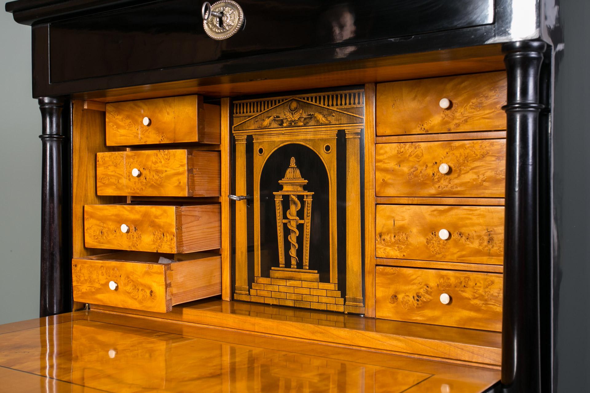 Secretaria Biedermeier, Chapa de Arce, Decoración de Tinta sobre Madera, Alemania, Siglo XIX 6