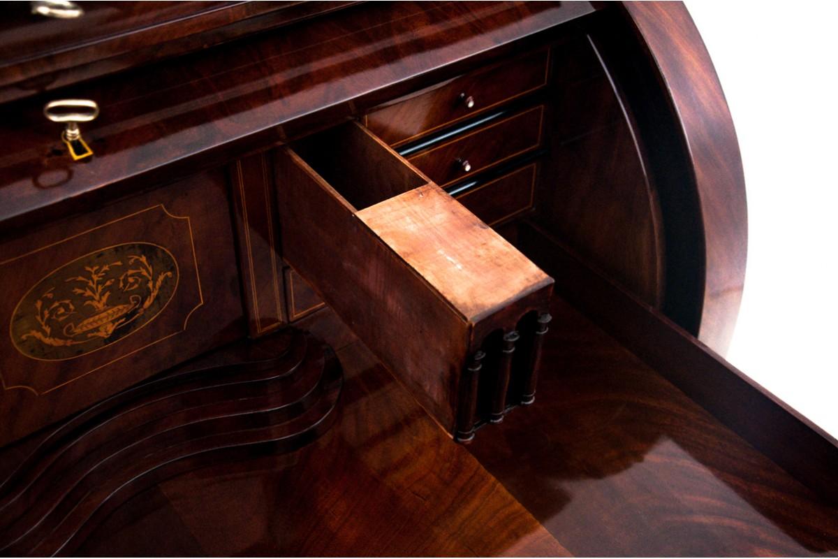 Biedermeier secretary, Northern Europe, circa 1860. For Sale 4