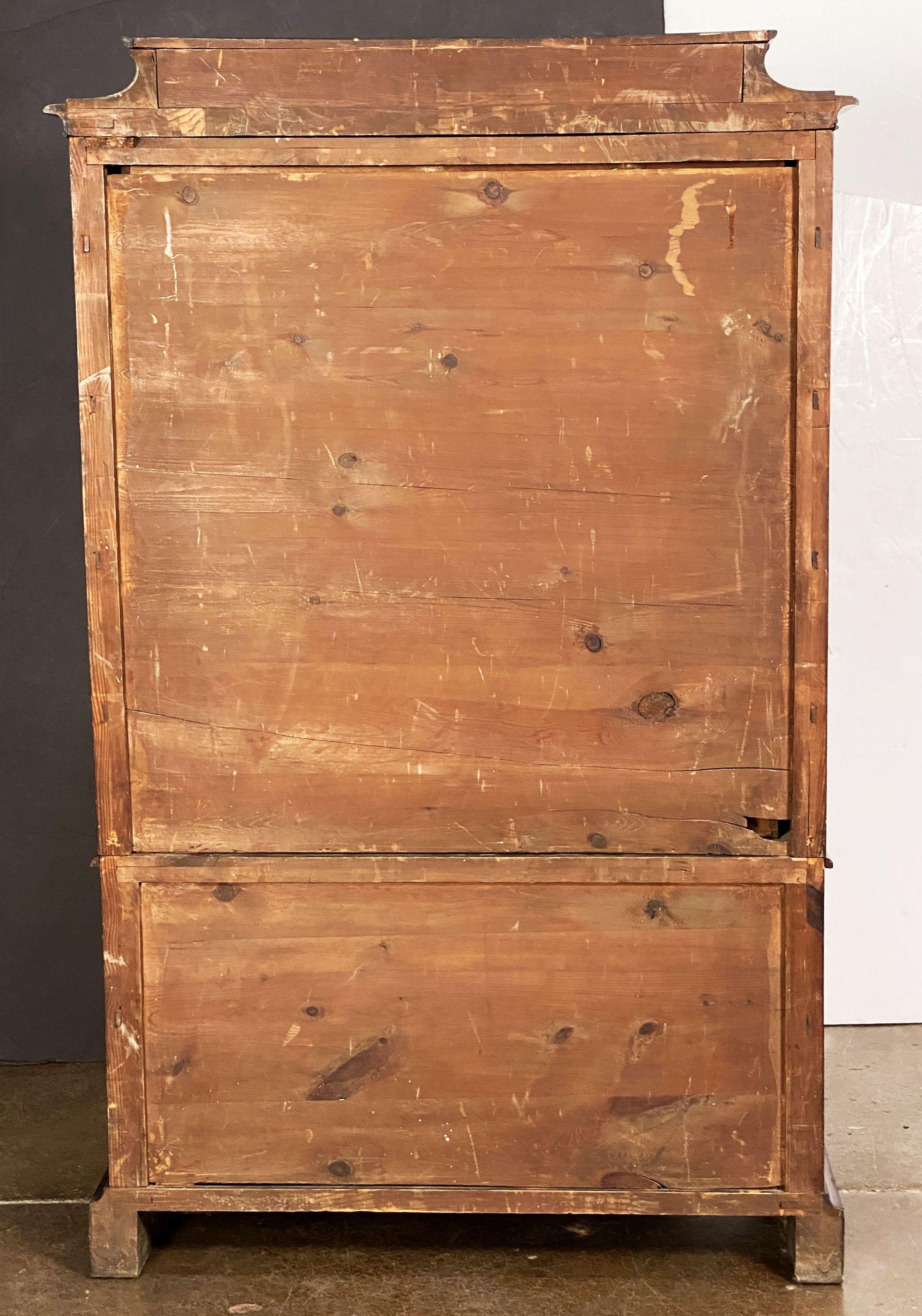 Biedermeier Semainier- oder Tallboy-Kommode auf Kommode aus geflammtem Mahagoni im Angebot 6