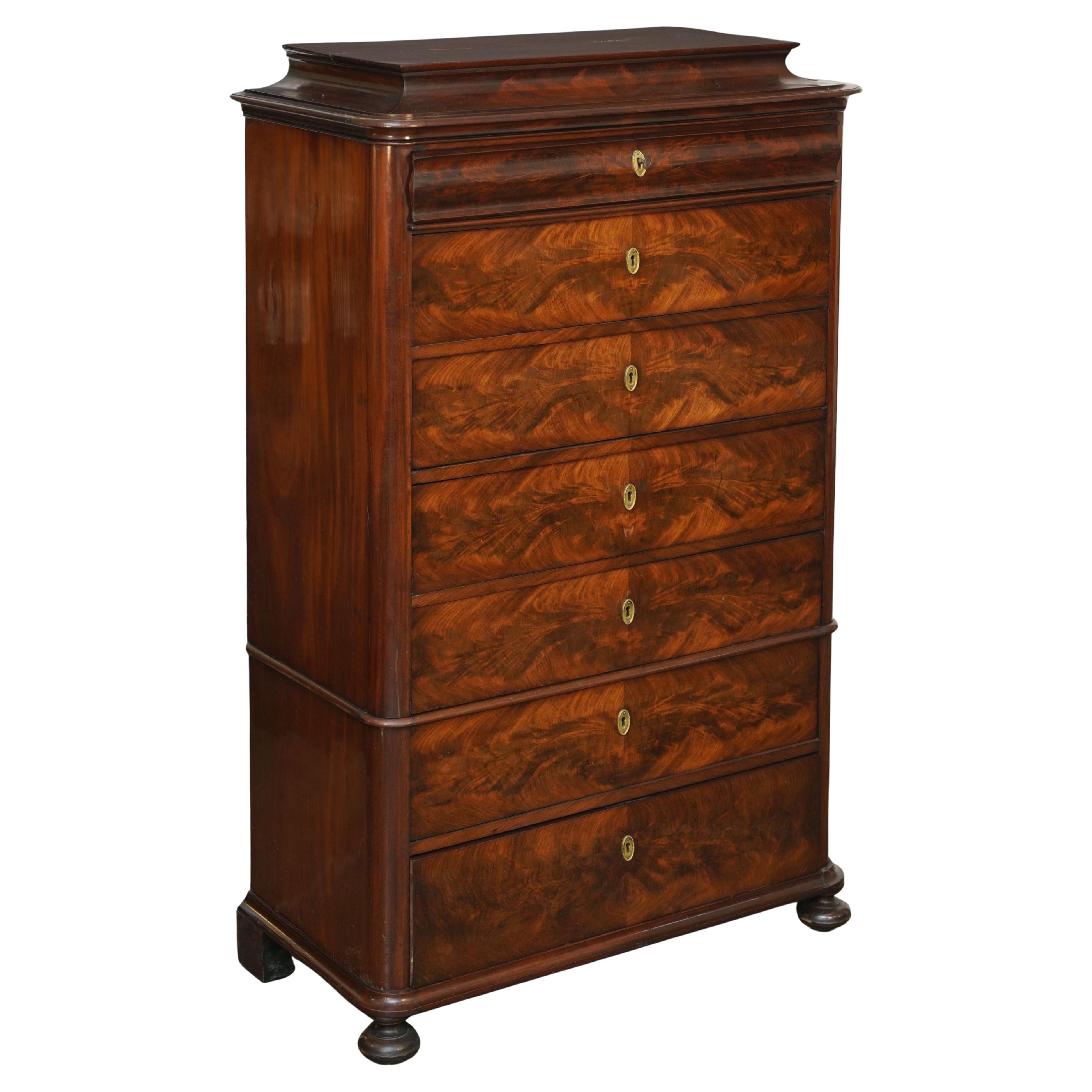 Biedermeier Semainier o cassapanca su petto in mogano fiammato