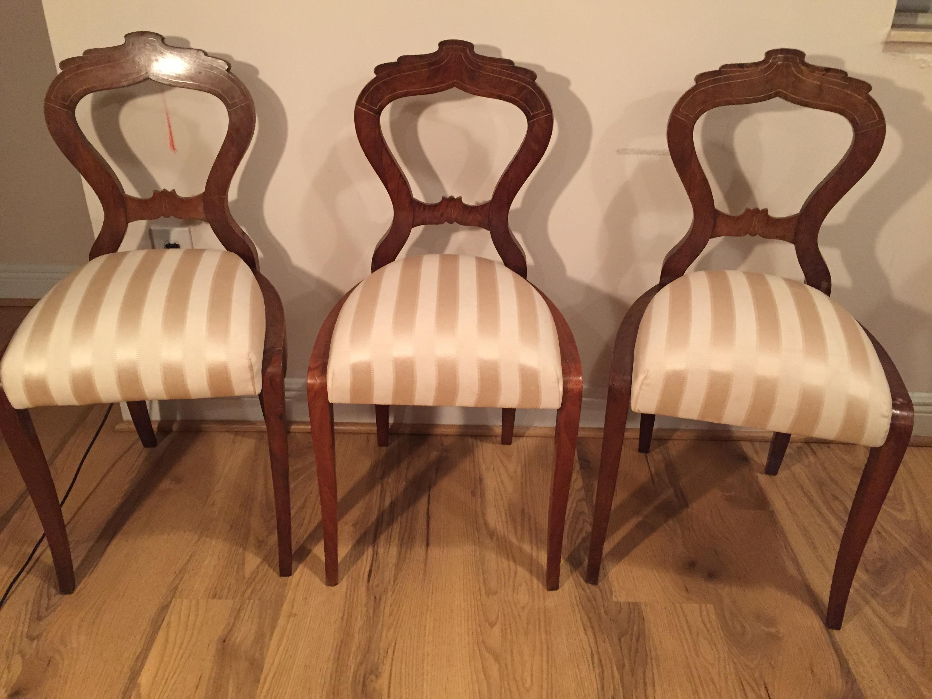 Elegant set of Biedermeier 1820 Viennese 6 pcs dining chairs with intarsia attributed to Danhausser.