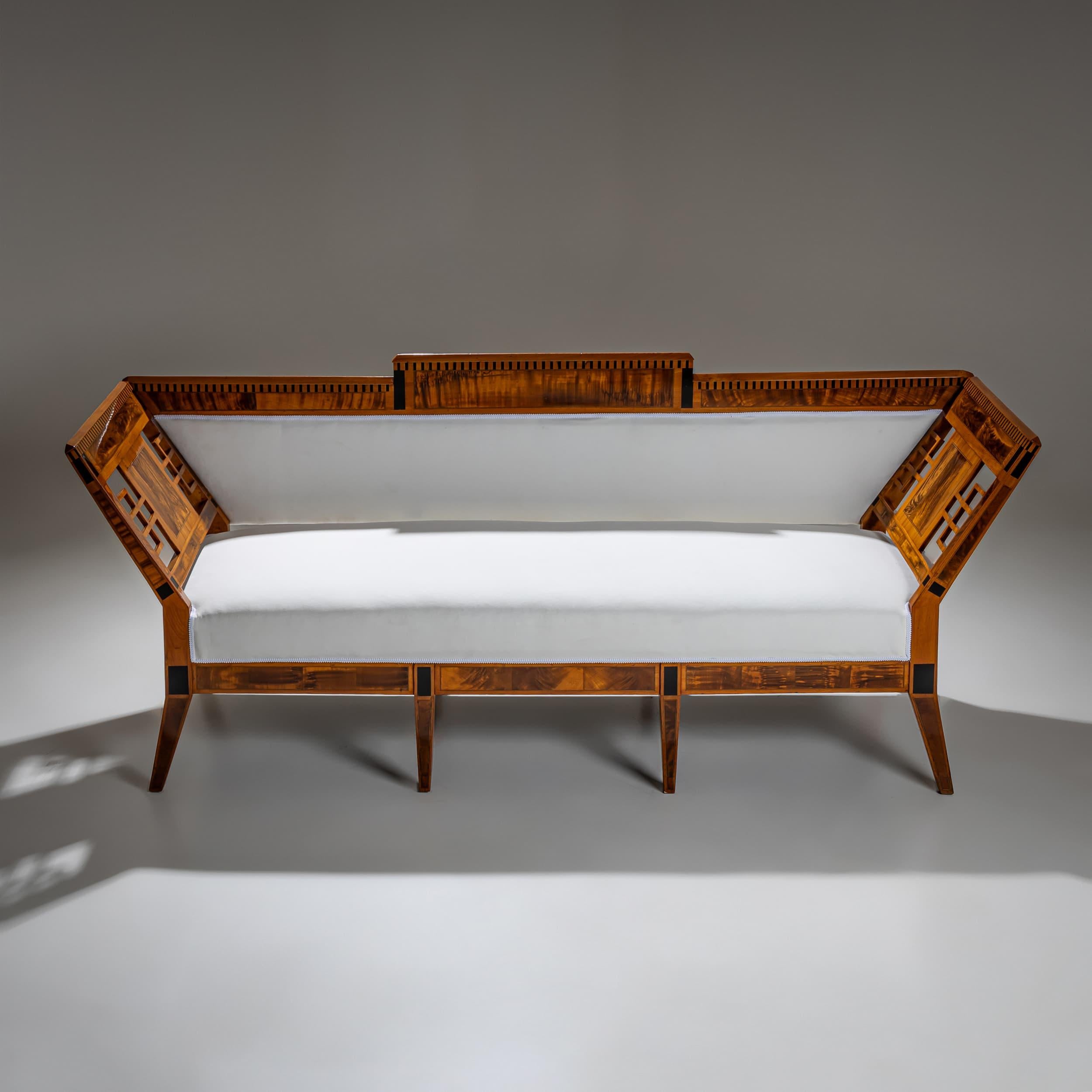 Inizio XIX secolo Divano Biedermeier, 1810 circa in vendita