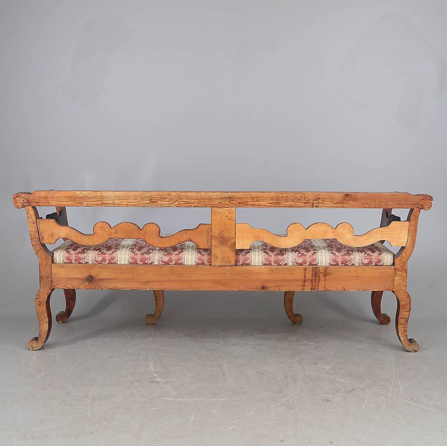 Sofá Biedermeier Settle Acolchado Abedul Dorado Sueco, Sofá Settle Siglo XIX en Bueno estado para la venta en Lewes, England