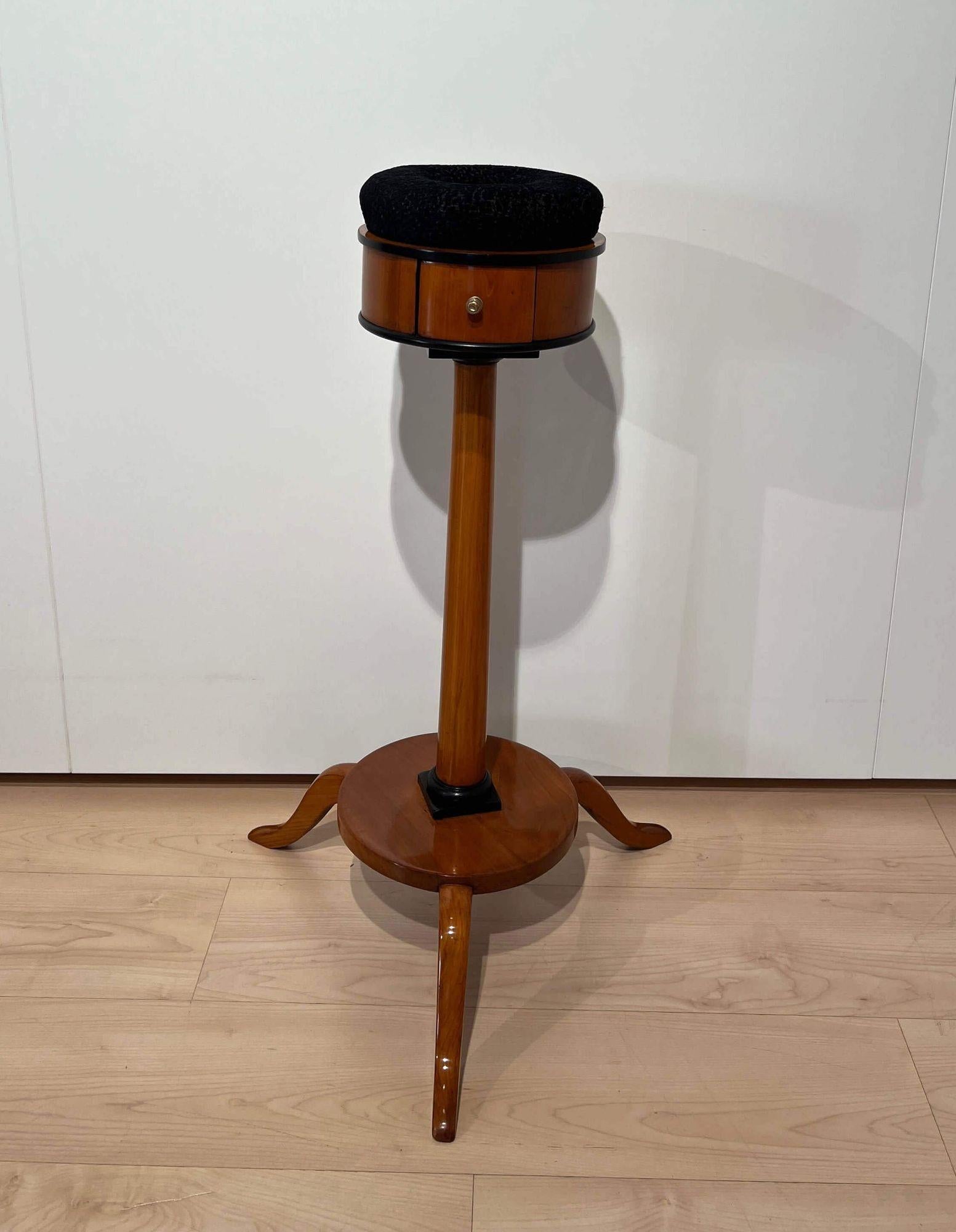 Polished Biedermeier Sewing Stand, Cherry Wood, South Germany, circa 1825 For Sale