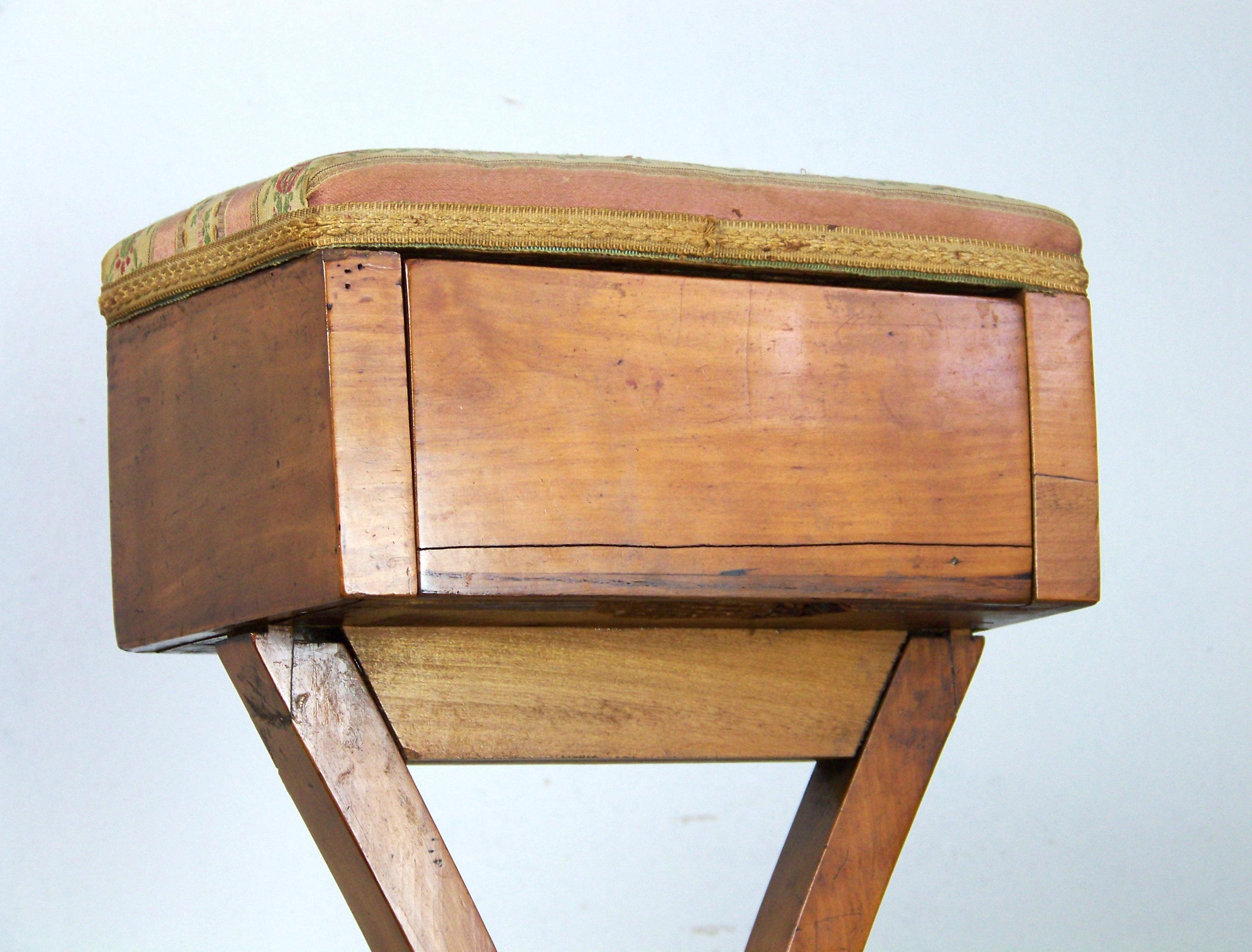 Wood Biedermeier Sewing Table, 1830ca