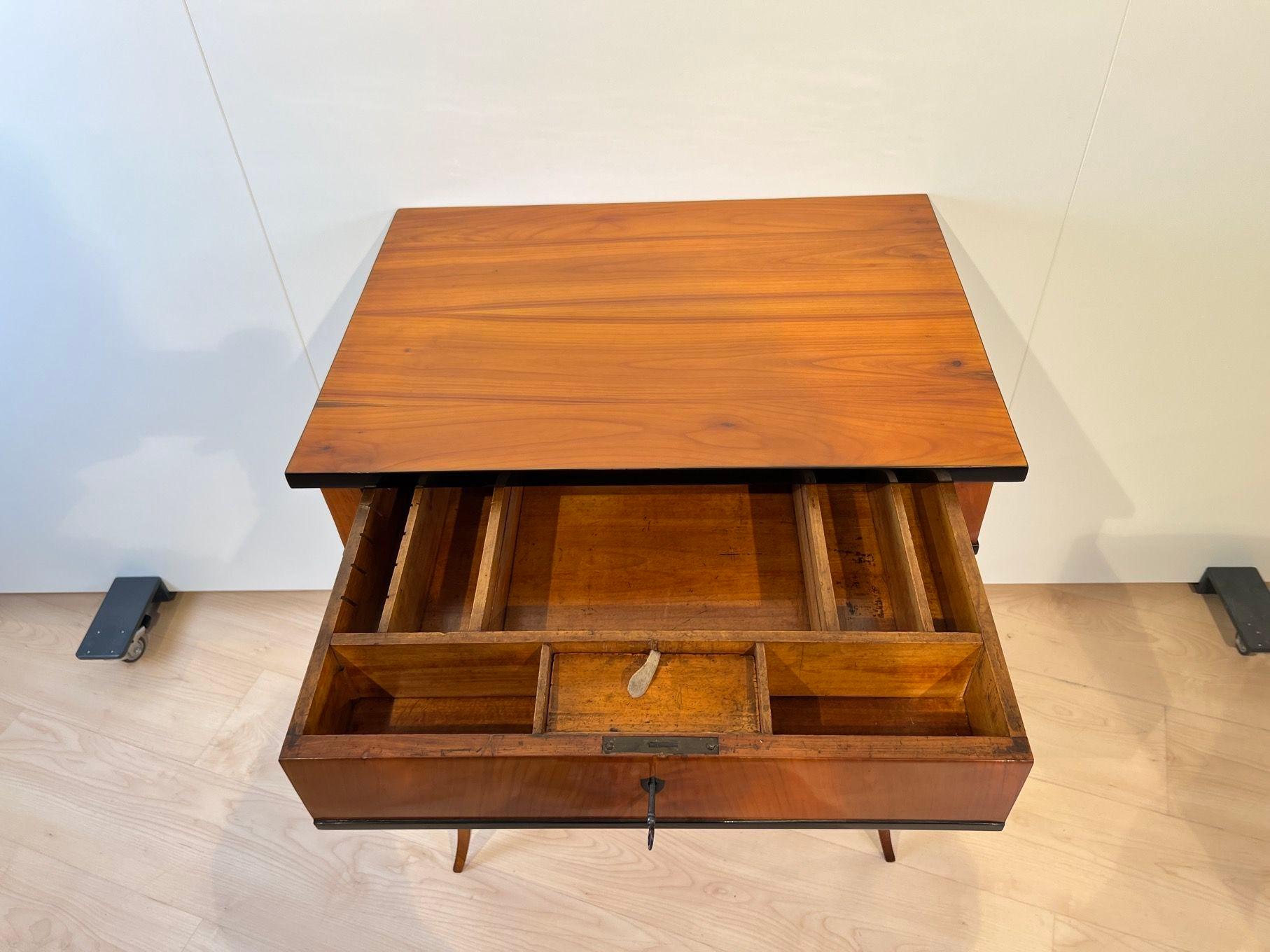 Biedermeier Sewing Table, Cherry Wood, Ebonized, South Germany circa 1825 For Sale 4