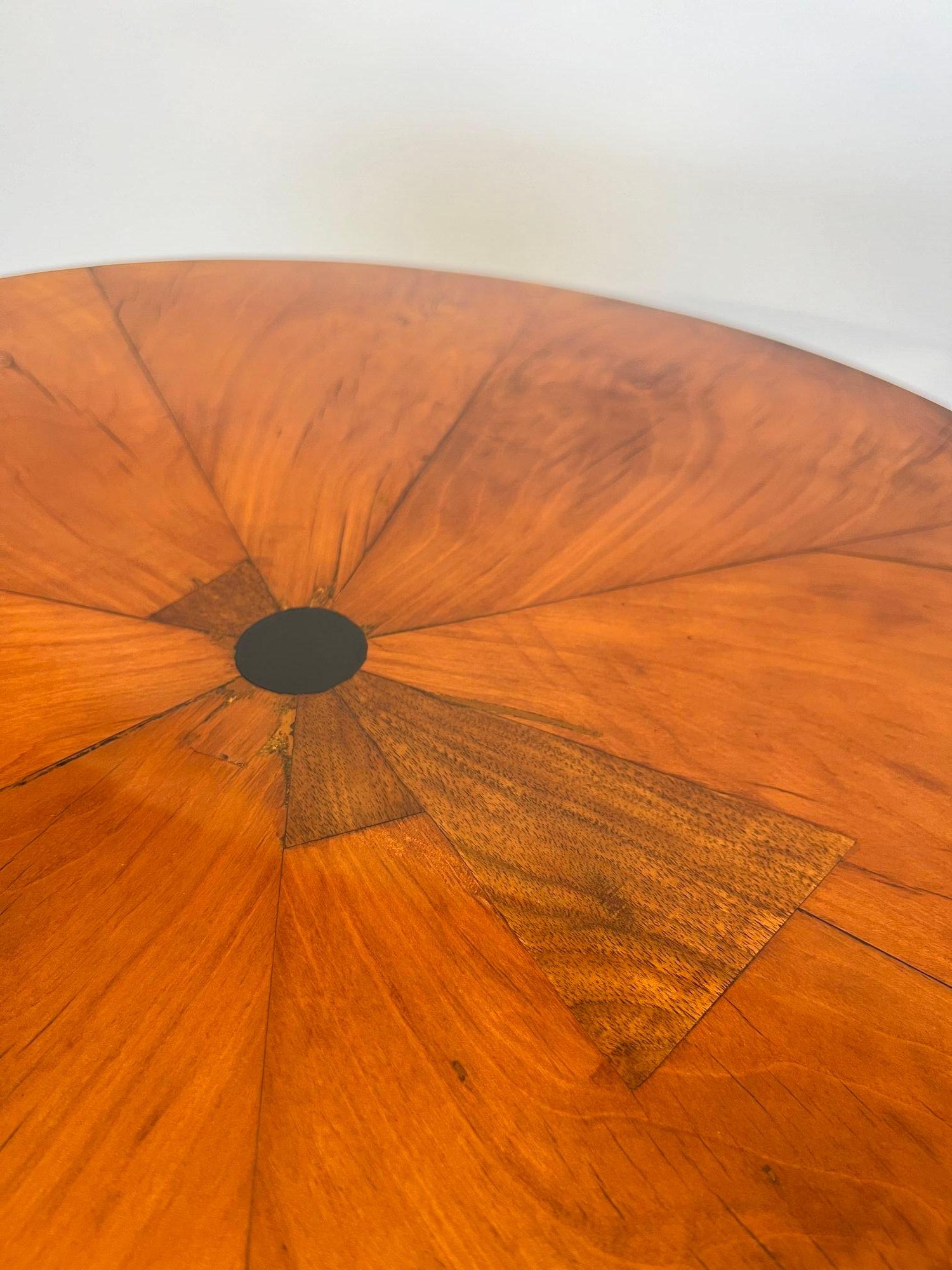 Biedermeier Sewing Table, Cherry Wood, South Germany circa 1820 For Sale 13