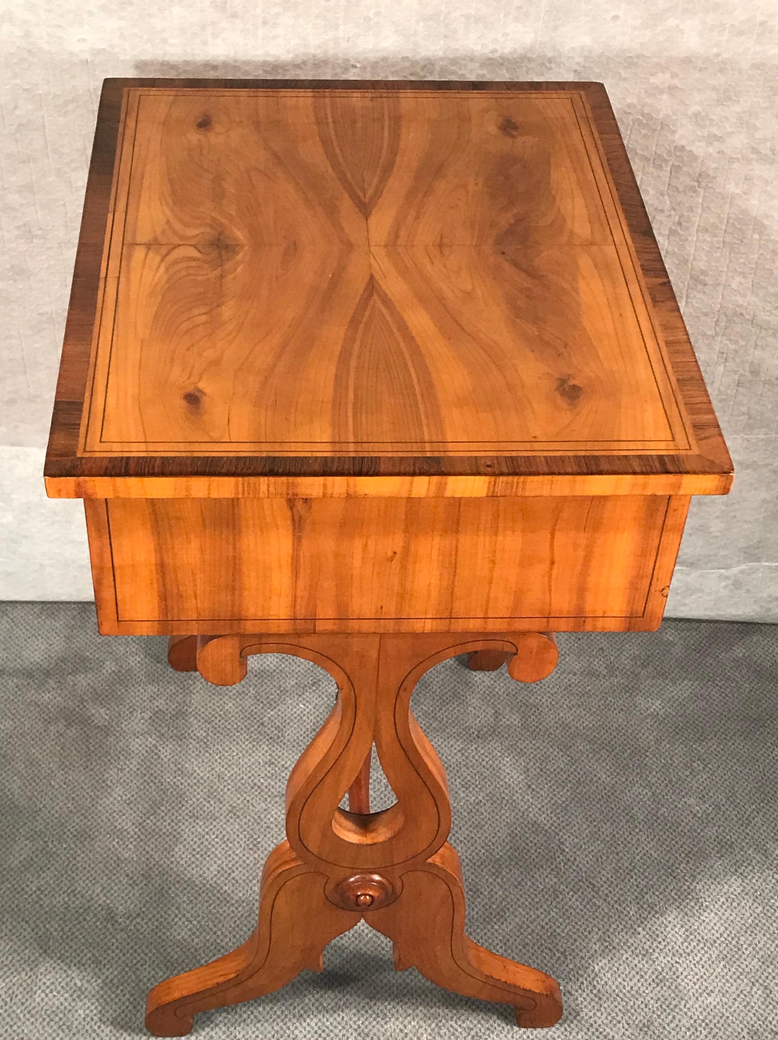 Biedermeier Sewing Table, South German 1820, Cherrywood For Sale 1