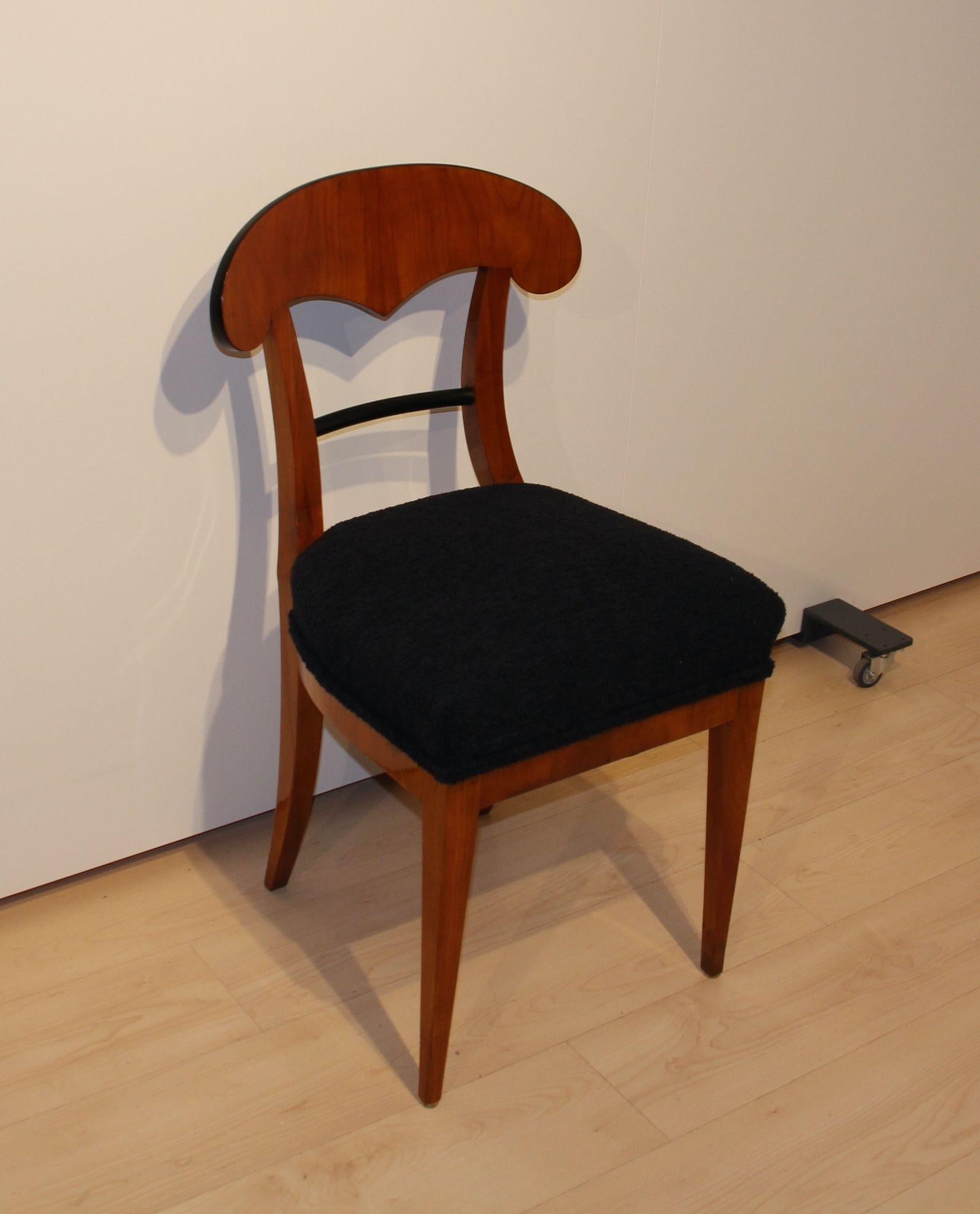 Ebonized Biedermeier Shovel Chair, Cherry Veneer, South Germany circa 1820 For Sale