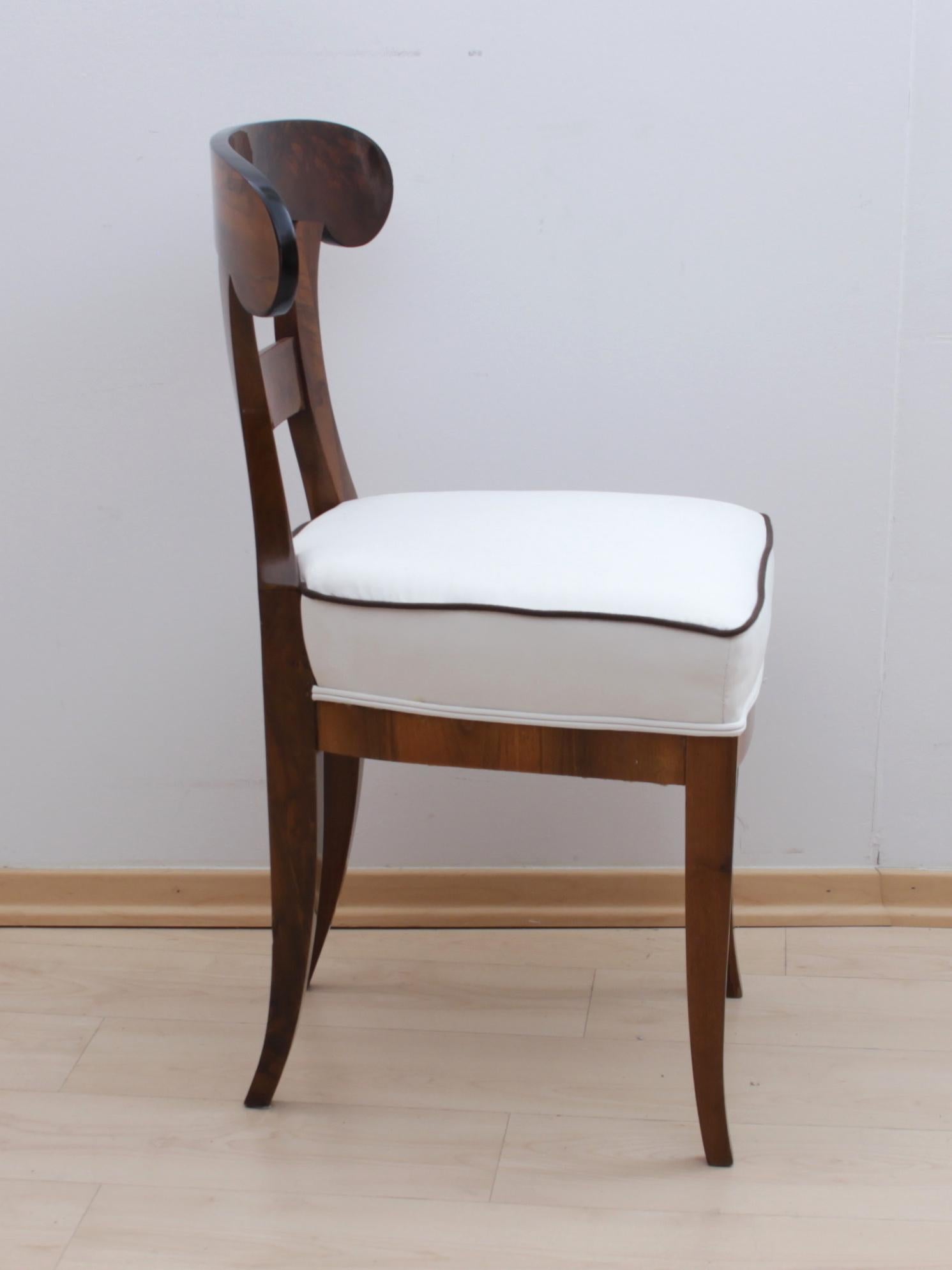 Biedermeier Shovel Chair, Walnut, South Germany, circa 1820 (Deutsch)