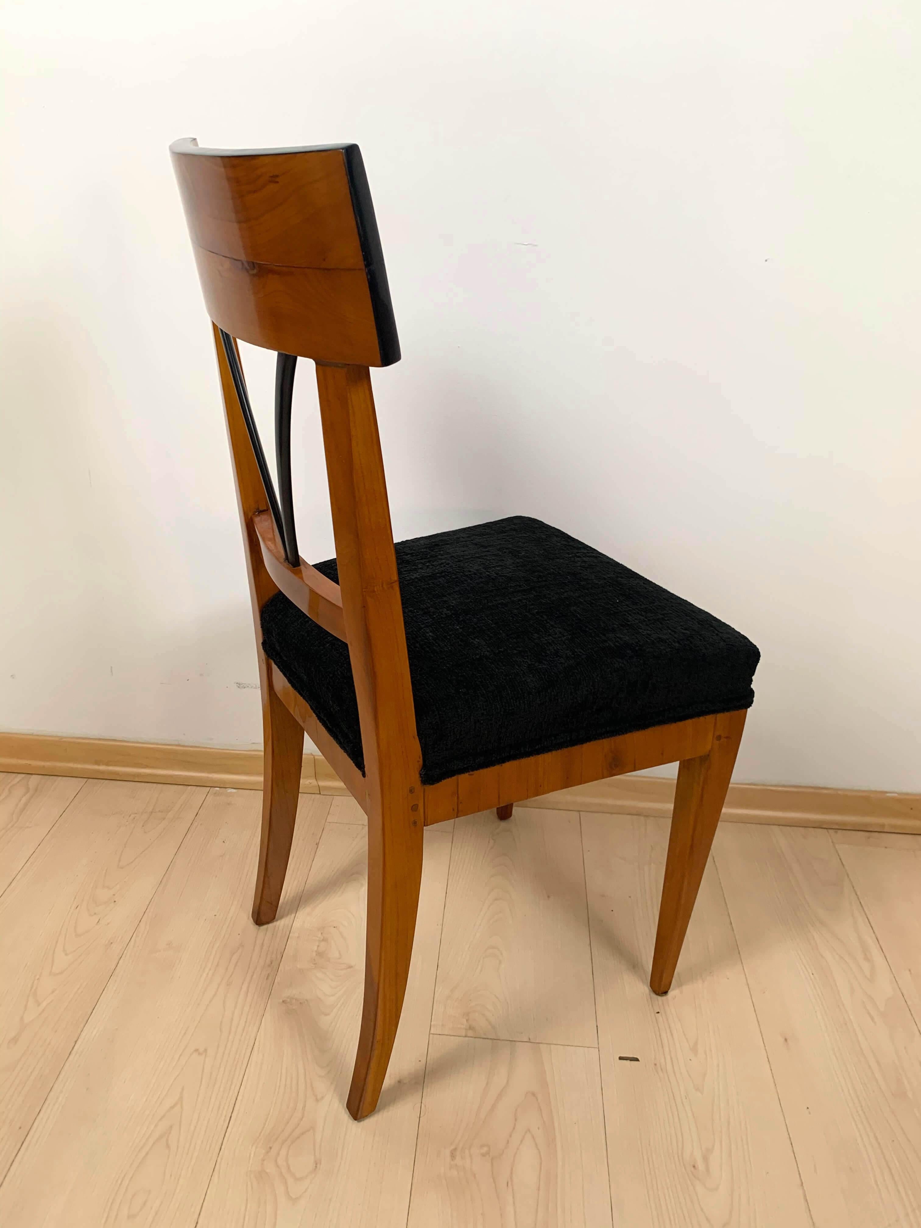 Early 19th Century Biedermeier Side Chair, Polished Cherry, Black Velvet, South Germany, circa 1820