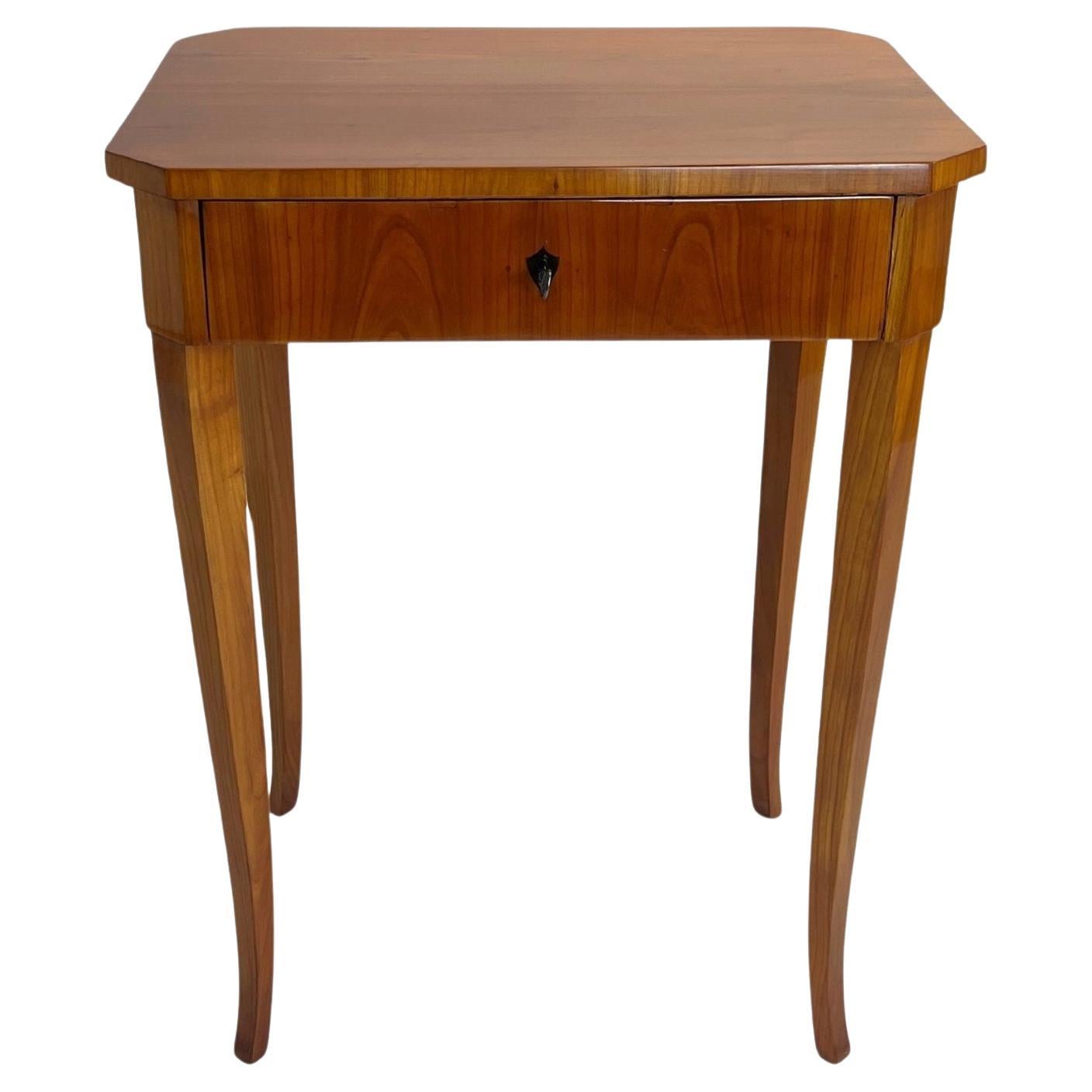 Biedermeier Side or Sewing Table, Cherry Wood, South Germany circa 1830 For Sale