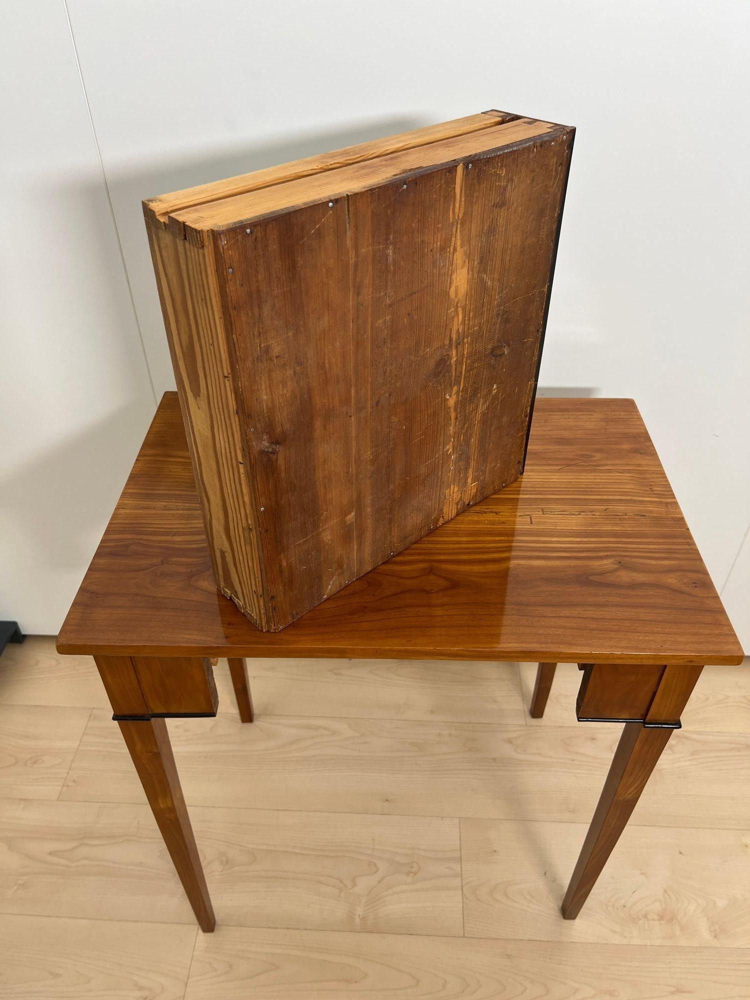 Biedermeier Side Table, Cherry Wood, South Germany circa 1820 For Sale 14