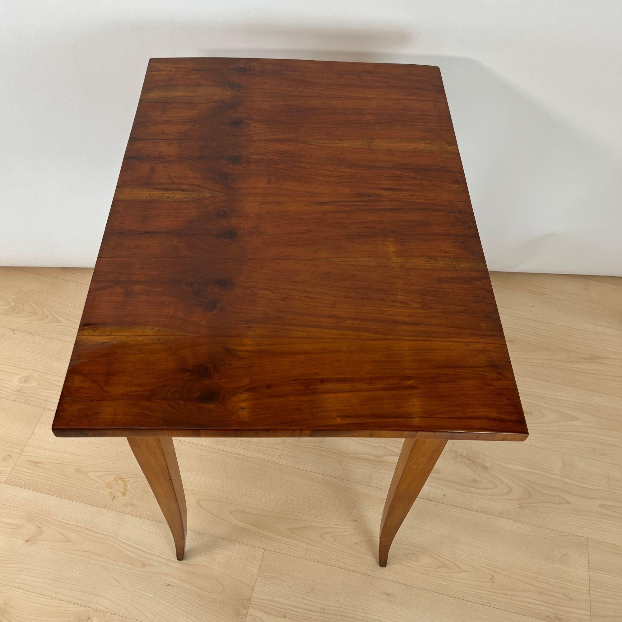 Biedermeier Side Table, Cherrywood, South Germany circa 1820 For Sale 5
