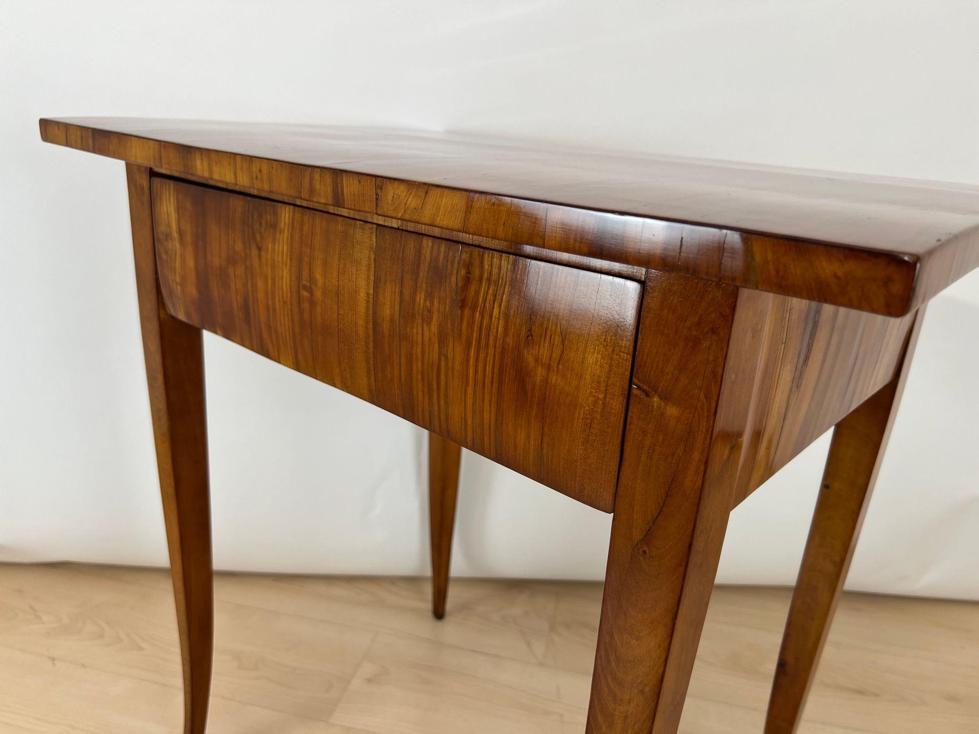 Biedermeier Side Table, Cherrywood, South Germany circa 1820 For Sale 12