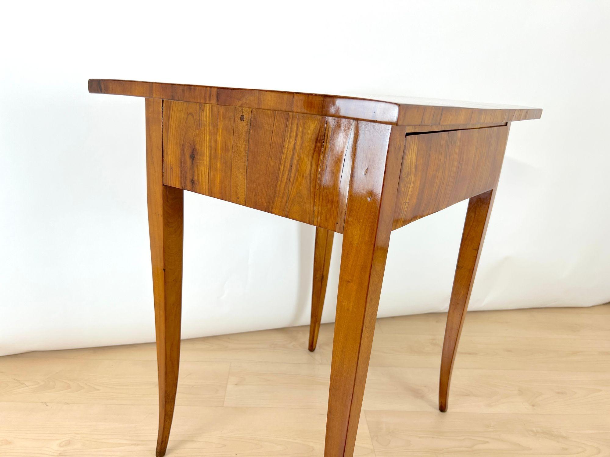 Biedermeier Side Table, Cherrywood, South Germany circa 1820 For Sale 13