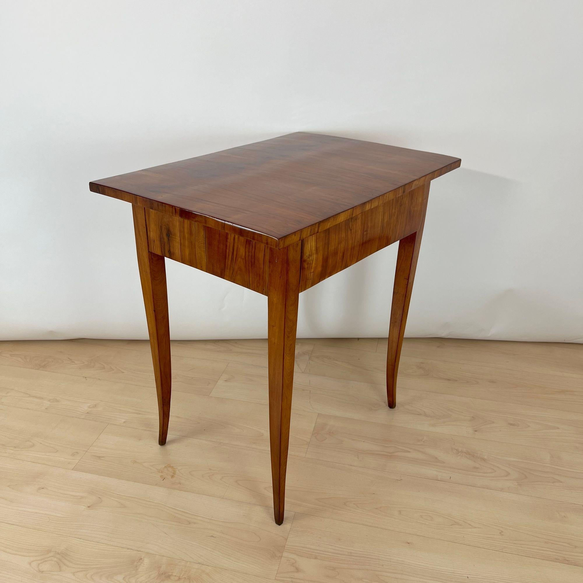 Polished Biedermeier Side Table, Cherrywood, South Germany circa 1820 For Sale