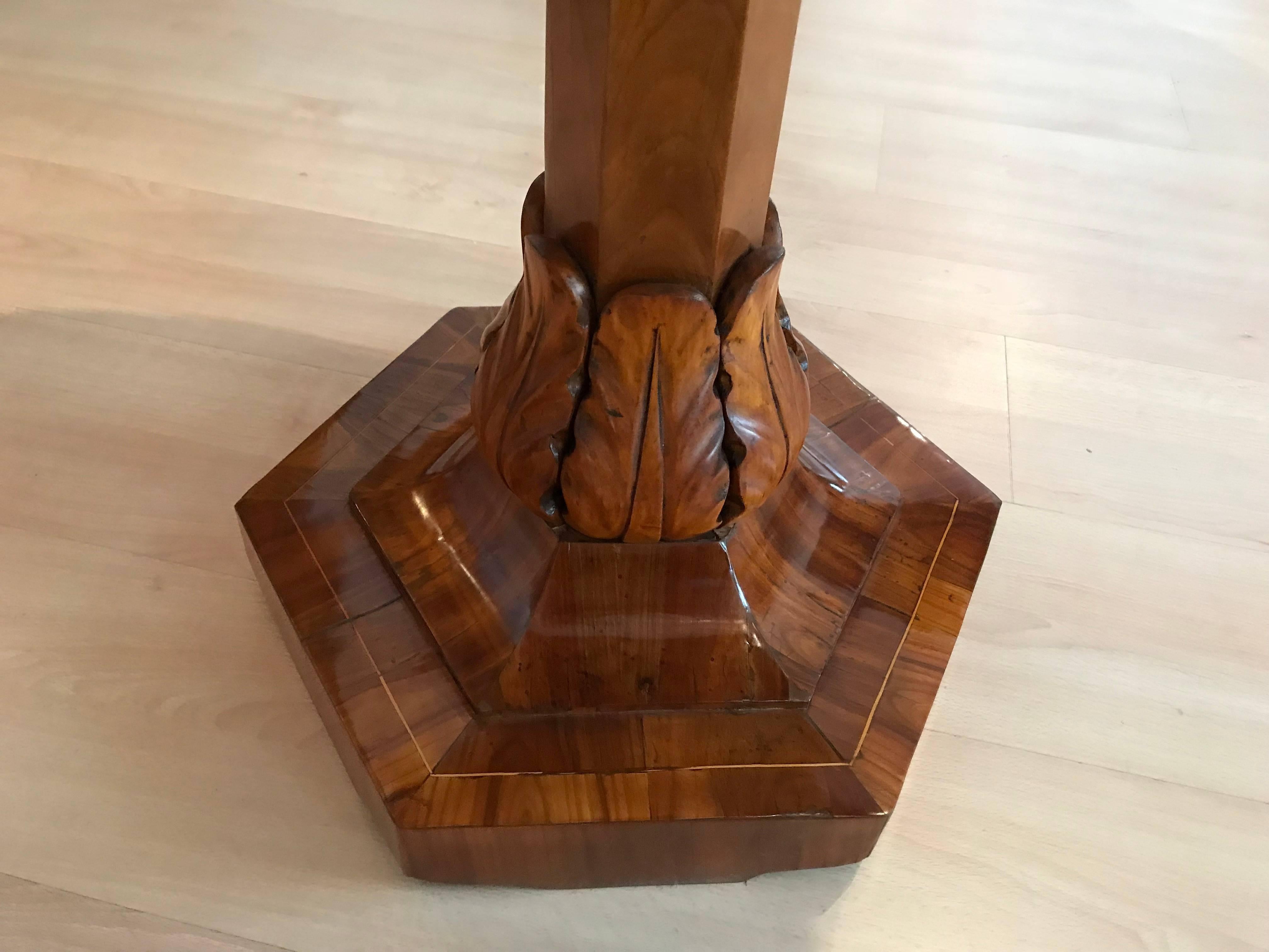 Biedermeier Side Table, Cherrywood with 3D Inlays, Germany circa 1820/25 2