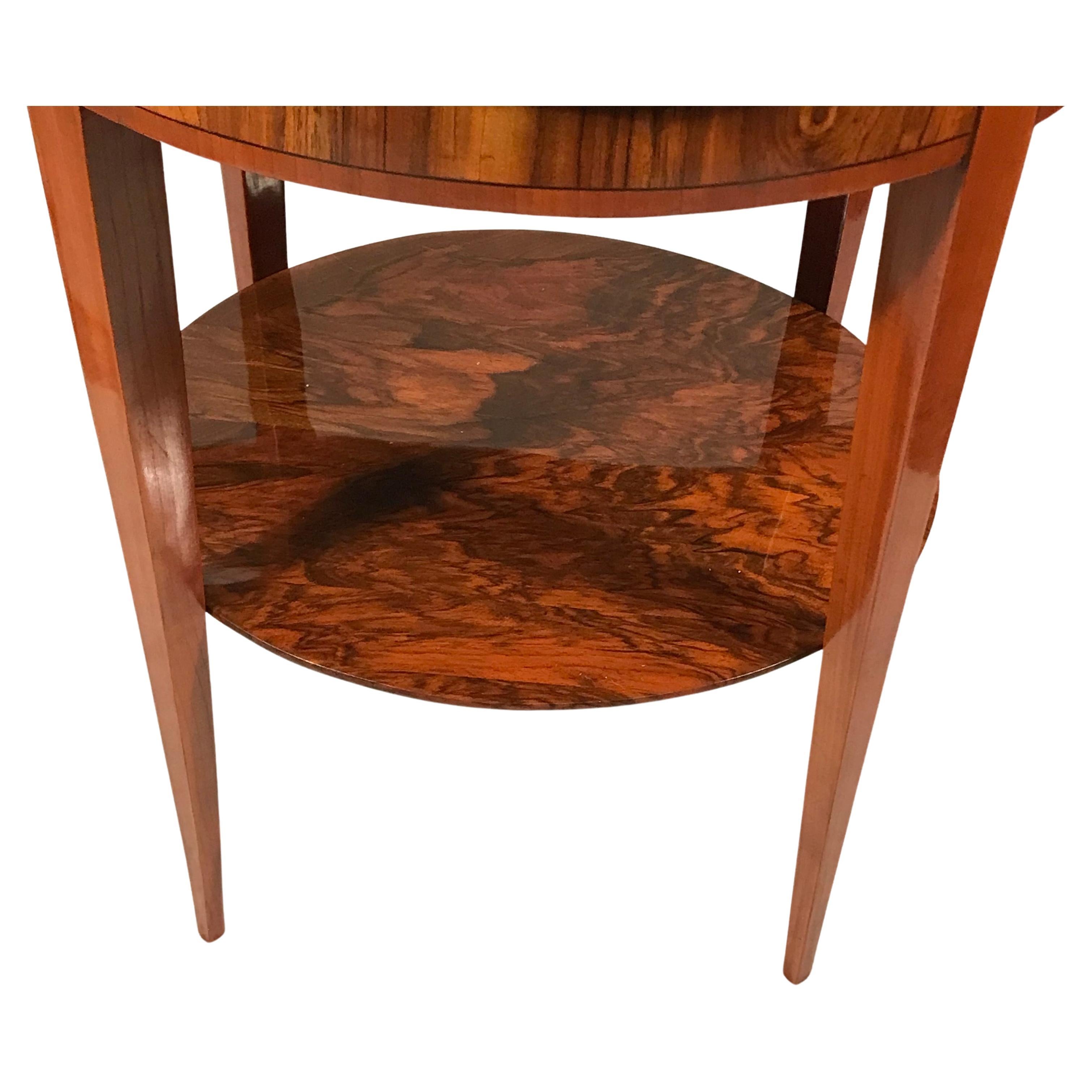 Biedermeier Side Table, Germany 1820, Walnut For Sale 1