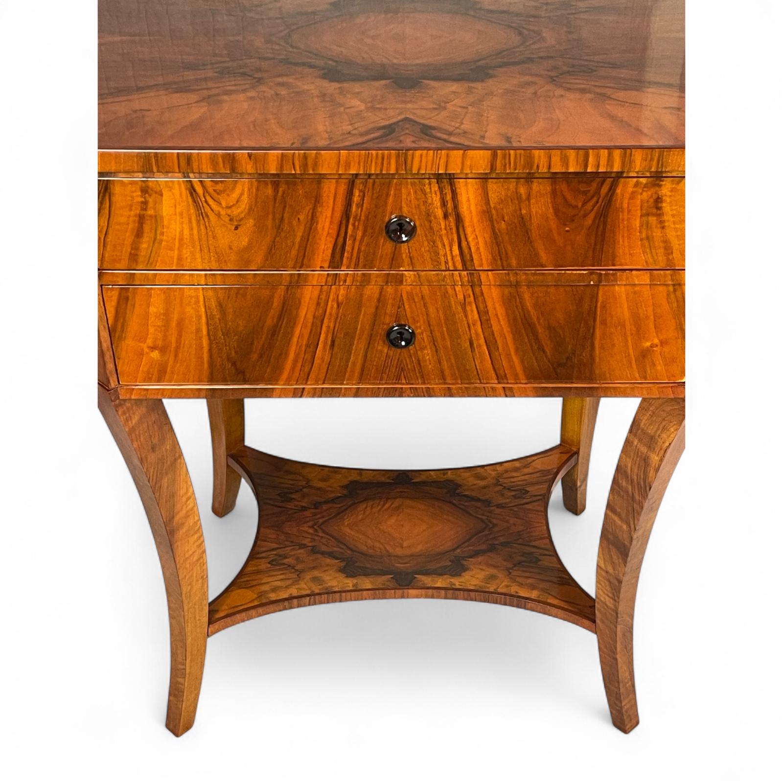 Tavolino Biedermeier o tavolo da cucito, 1820 in vendita 1